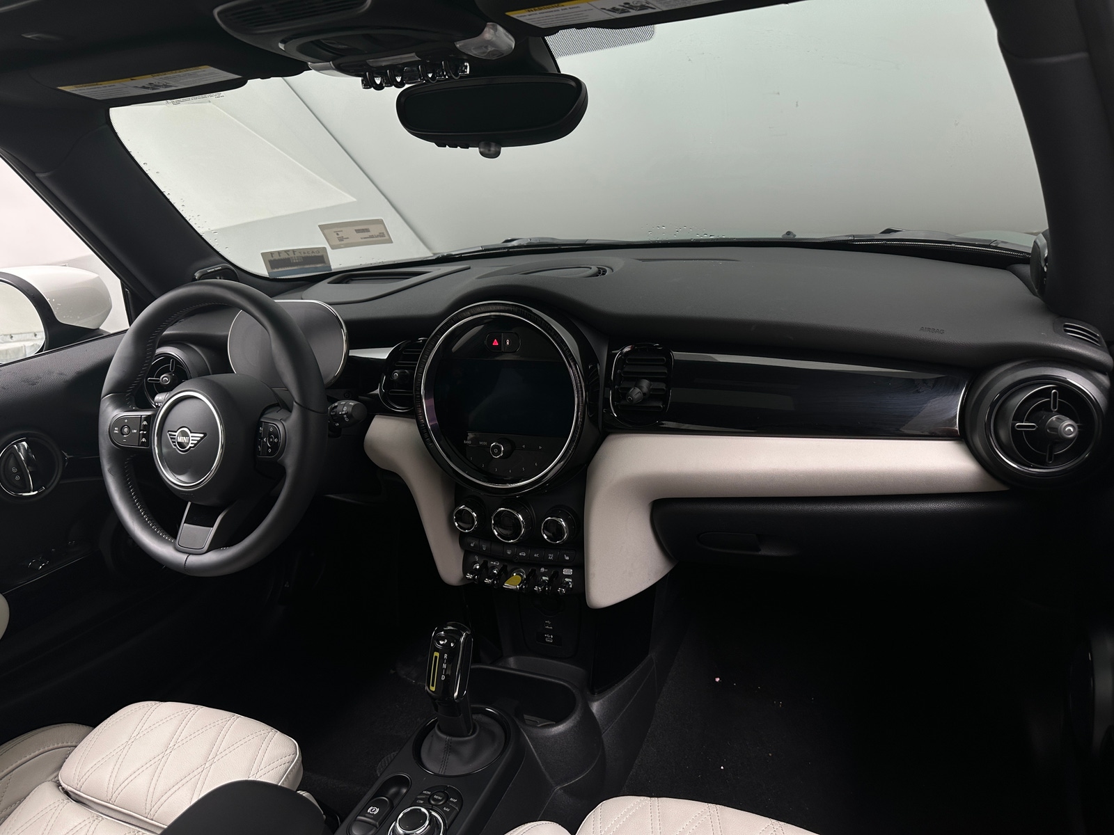 Thumbnail: 2022 MINI Cooper Hardtop - 2