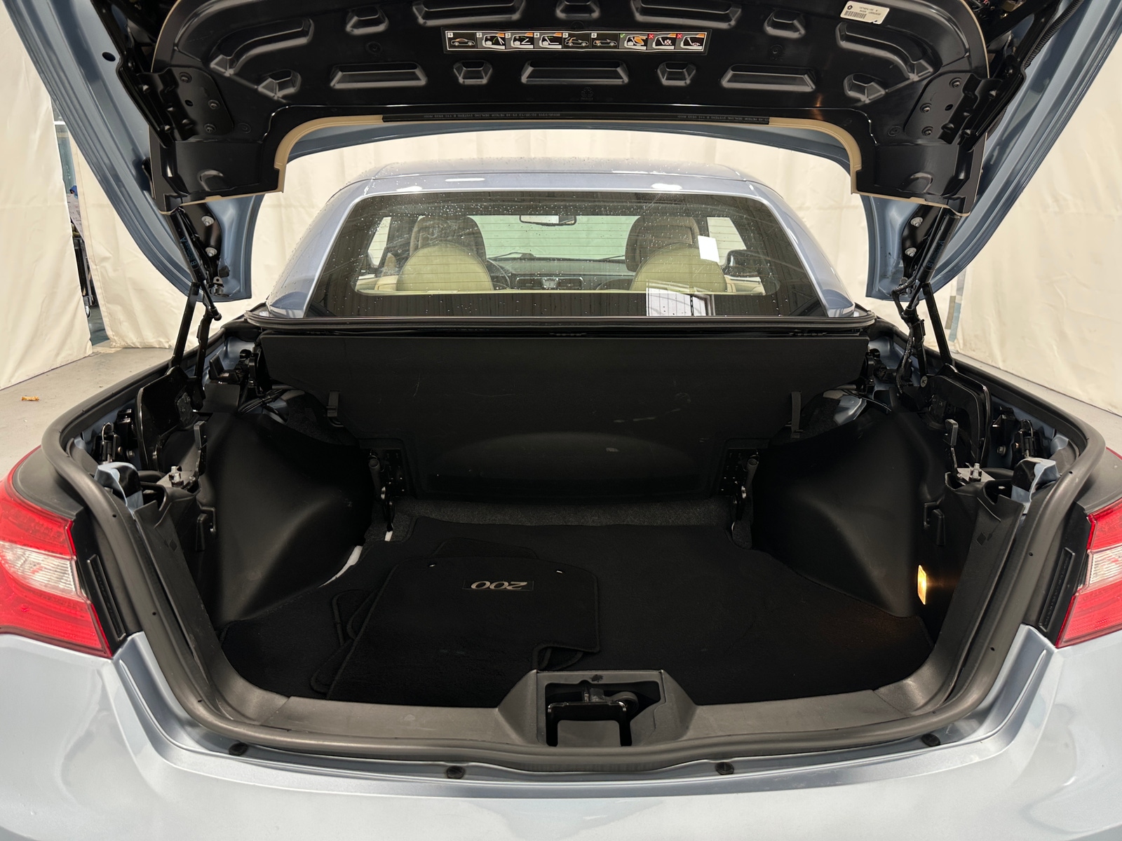 Thumbnail: 2013 Chrysler 200 - 6