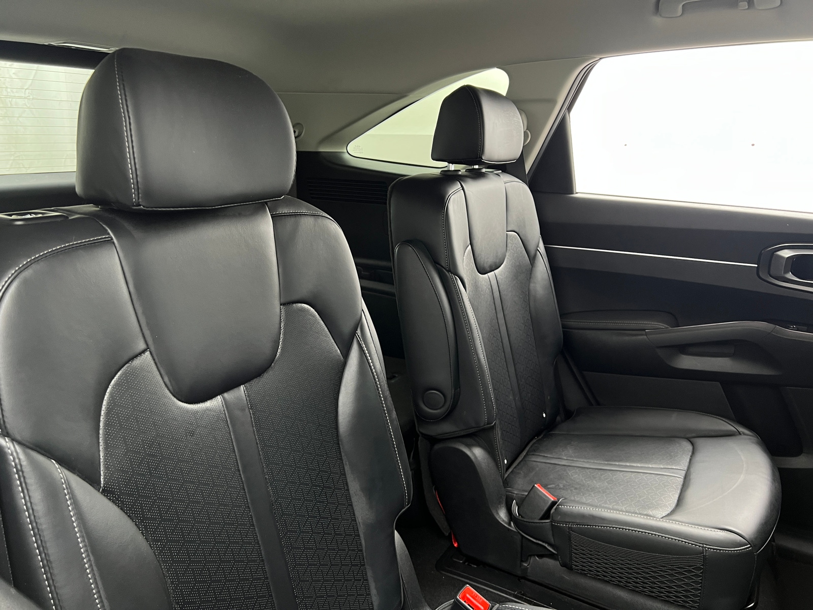 Thumbnail: 2022 Kia Sorento - 5