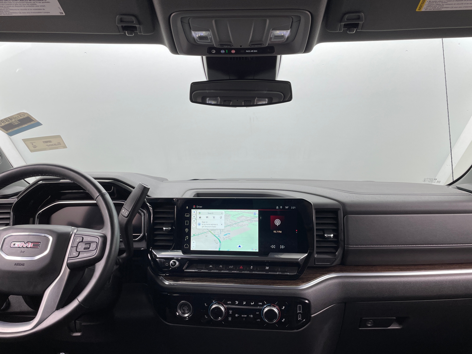 Thumbnail: 2023 GMC Sierra 1500 - 3