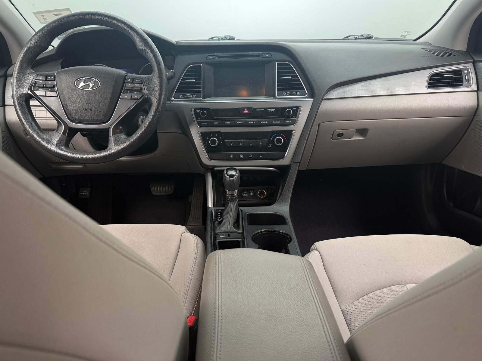 Thumbnail: 2016 Hyundai Sonata - 3