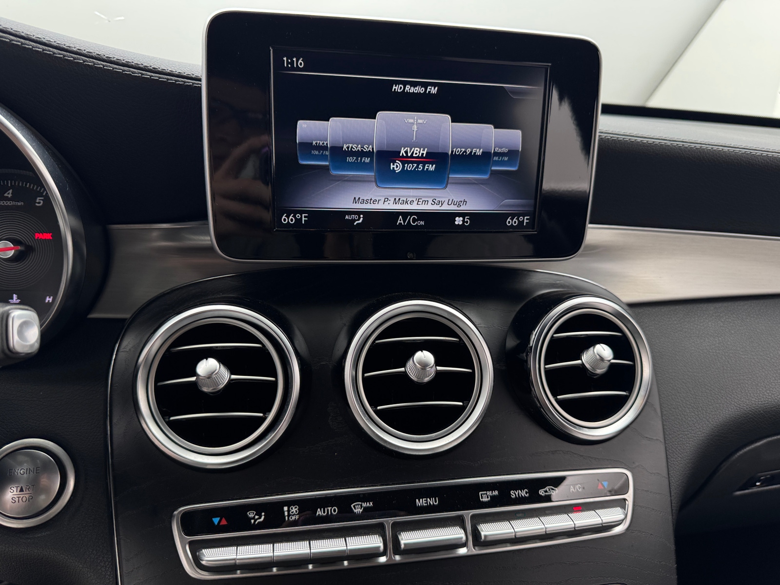 Thumbnail: 2019 Mercedes-Benz GLC - 3
