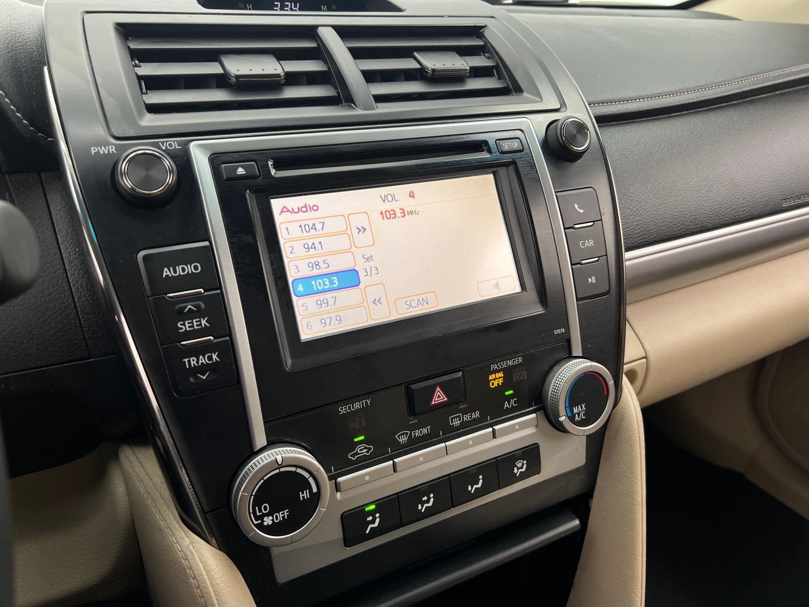 Thumbnail: 2013 Toyota Camry - 4