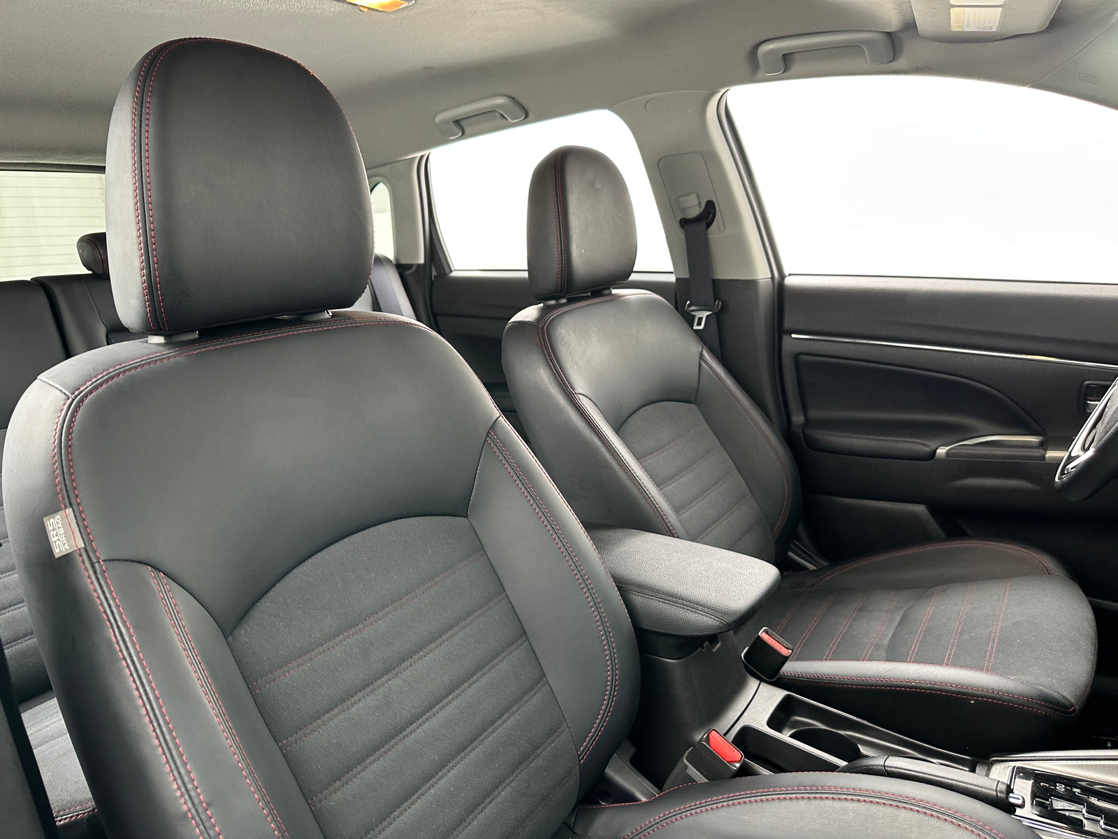 Thumbnail: 2024 Mitsubishi Outlander Sport - 2