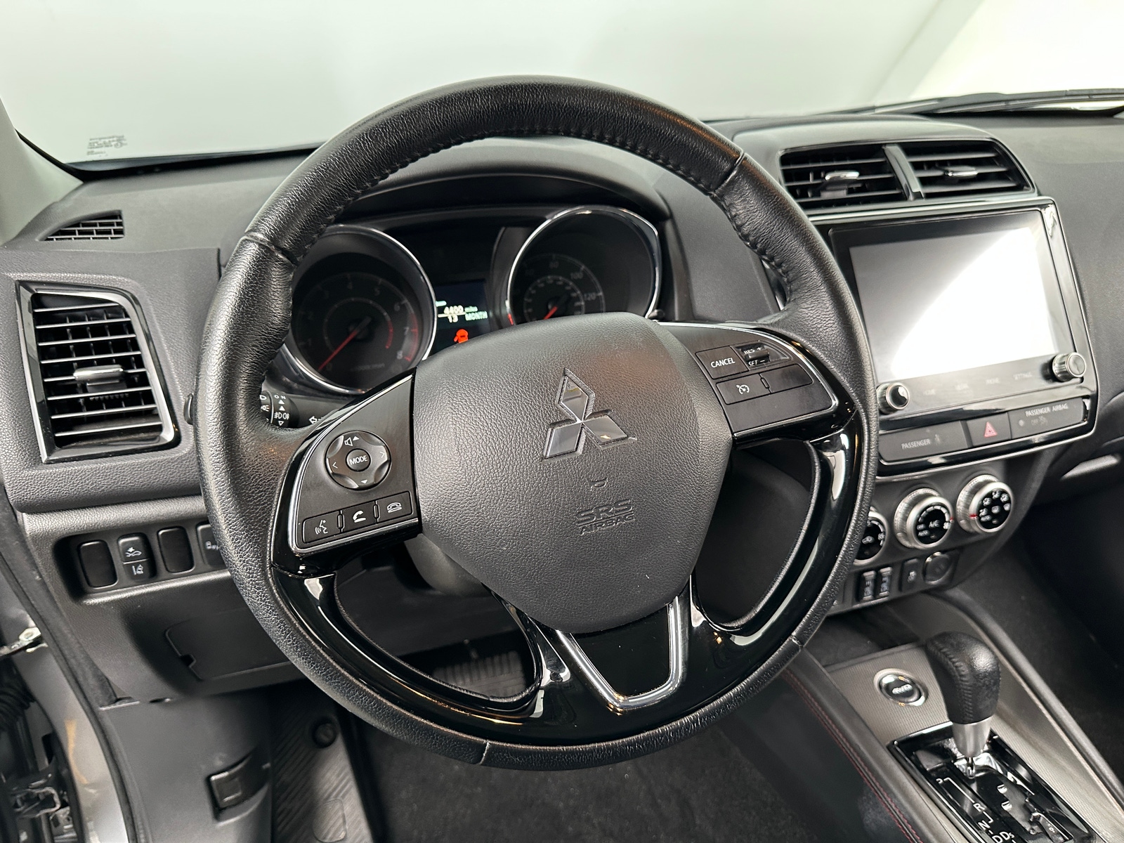 Thumbnail: 2024 Mitsubishi Outlander Sport - 5