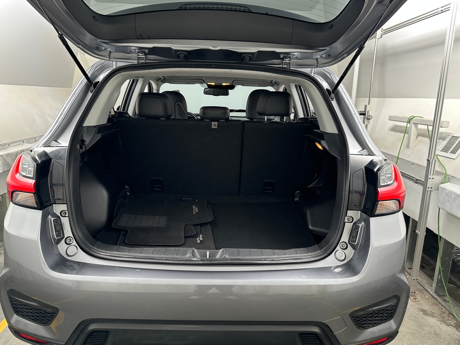 Thumbnail: 2024 Mitsubishi Outlander Sport - 7