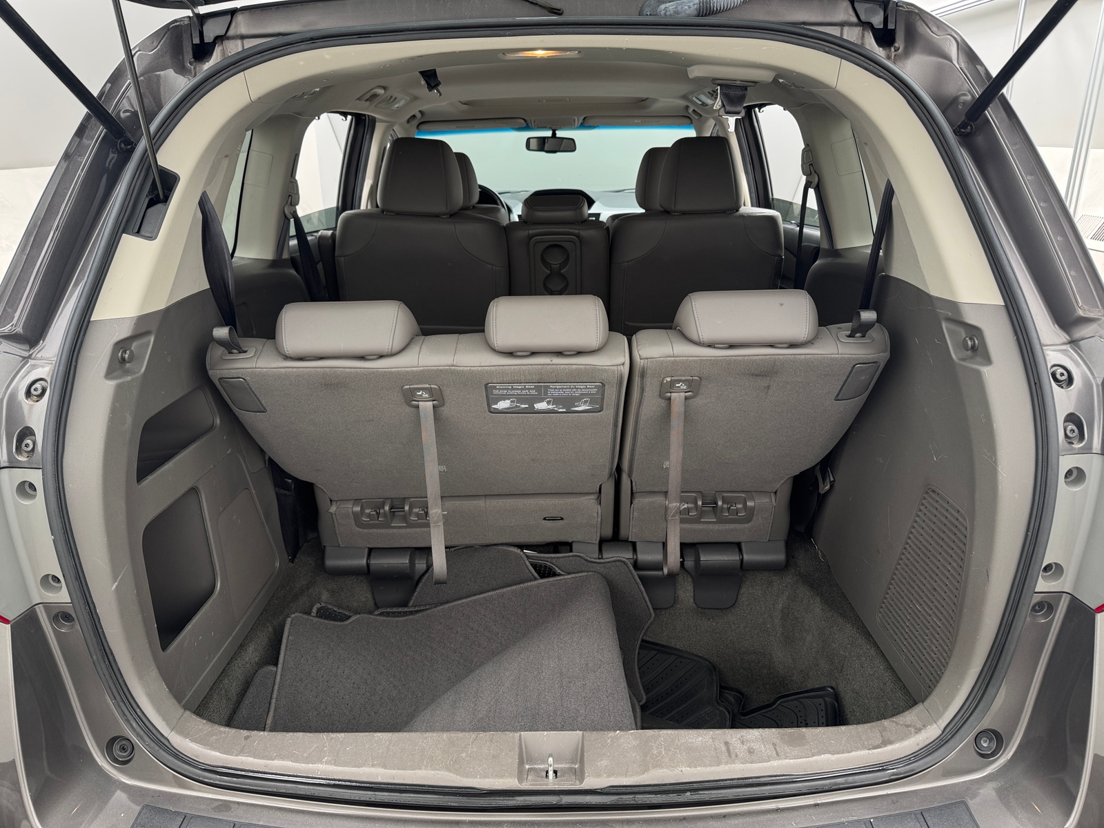 Thumbnail: 2012 Honda Odyssey - 6