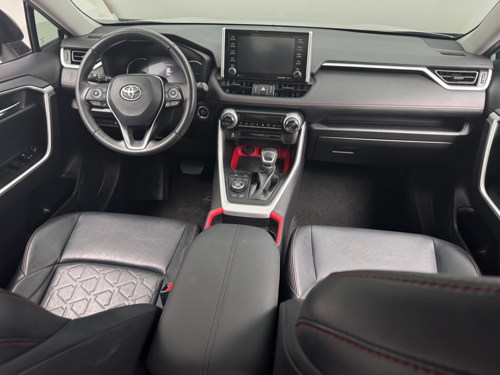 Thumbnail: 2021 Toyota RAV4 - 3