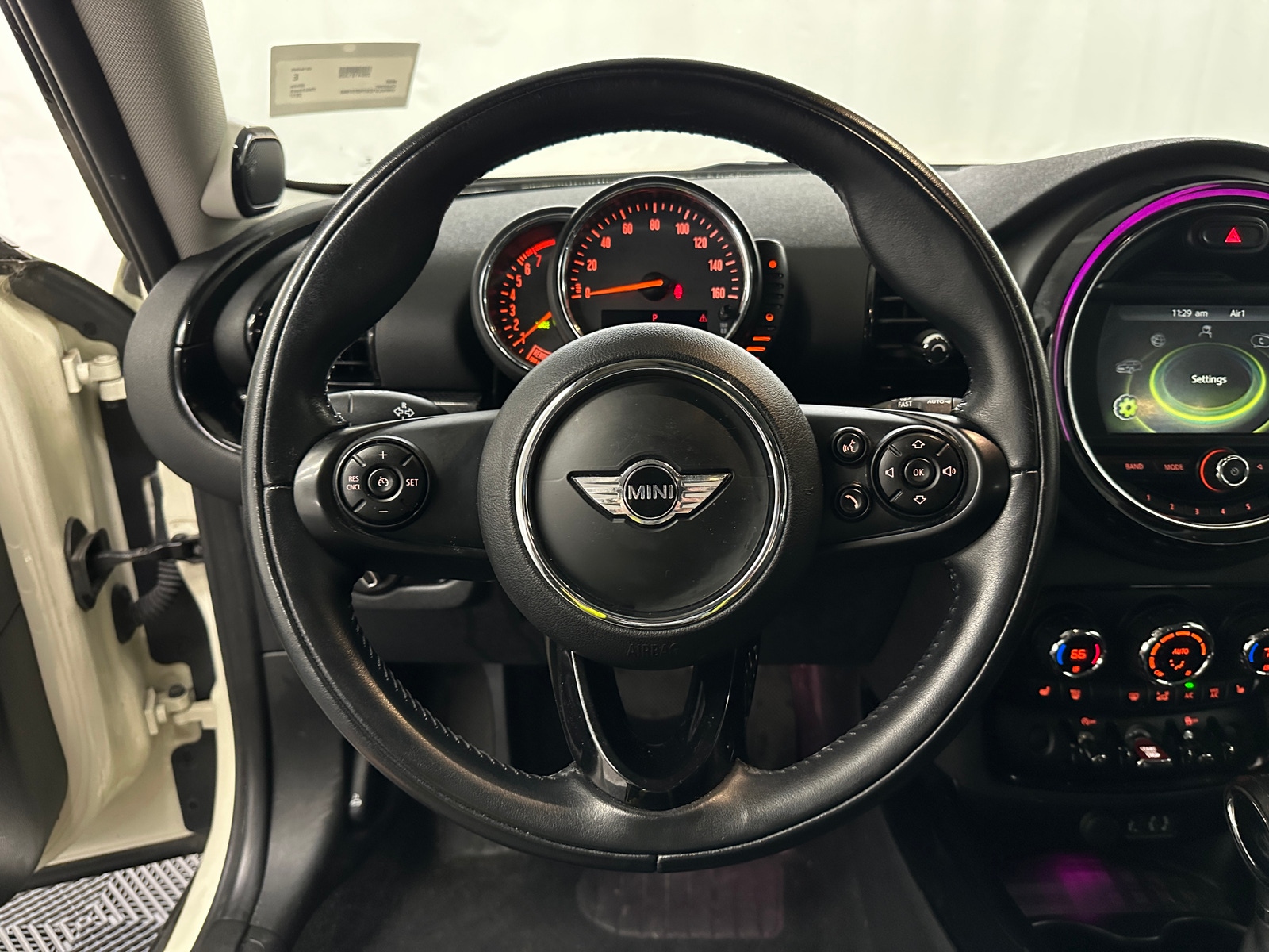 Thumbnail: 2017 MINI Cooper Clubman - 4