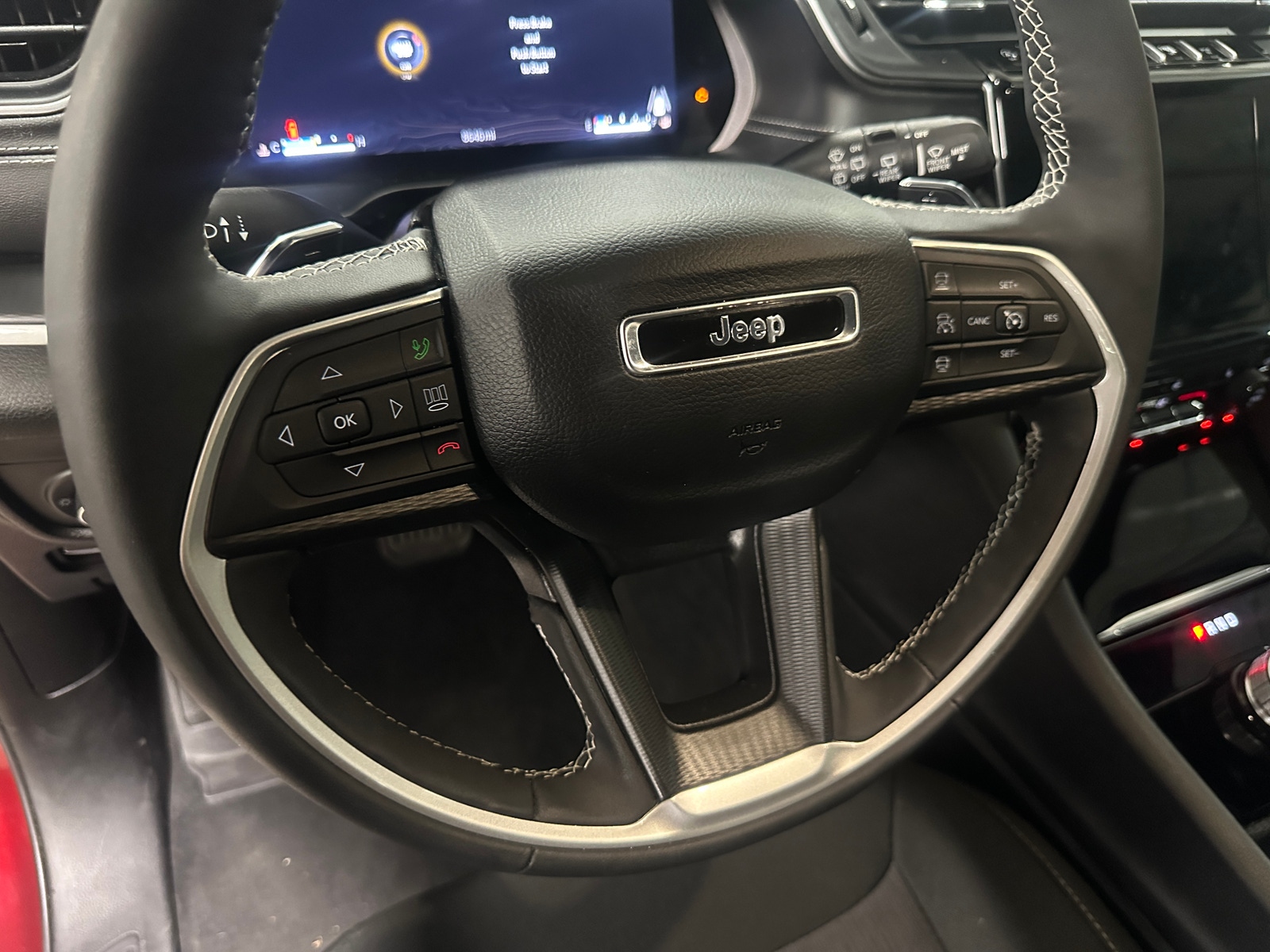 Thumbnail: 2024 Jeep Grand Cherokee L - 5