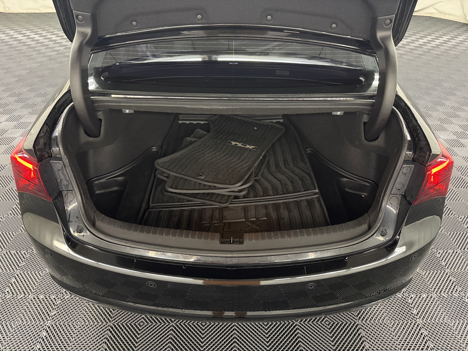 Thumbnail: 2015 Acura TLX - 6
