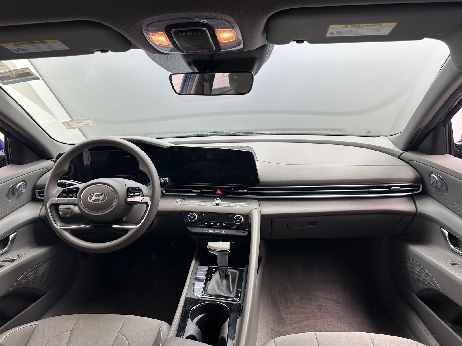 Thumbnail: 2024 Hyundai Elantra - 3
