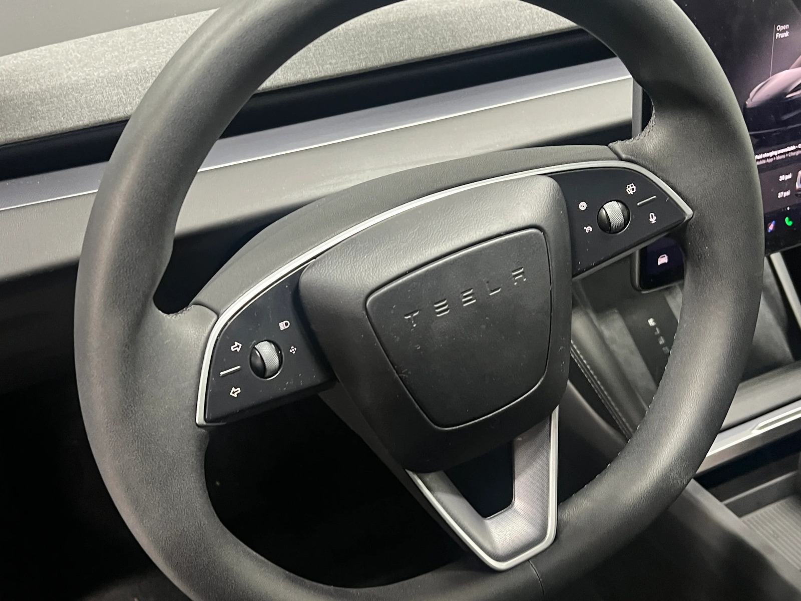 Thumbnail: 2025 Tesla Model 3 - 5