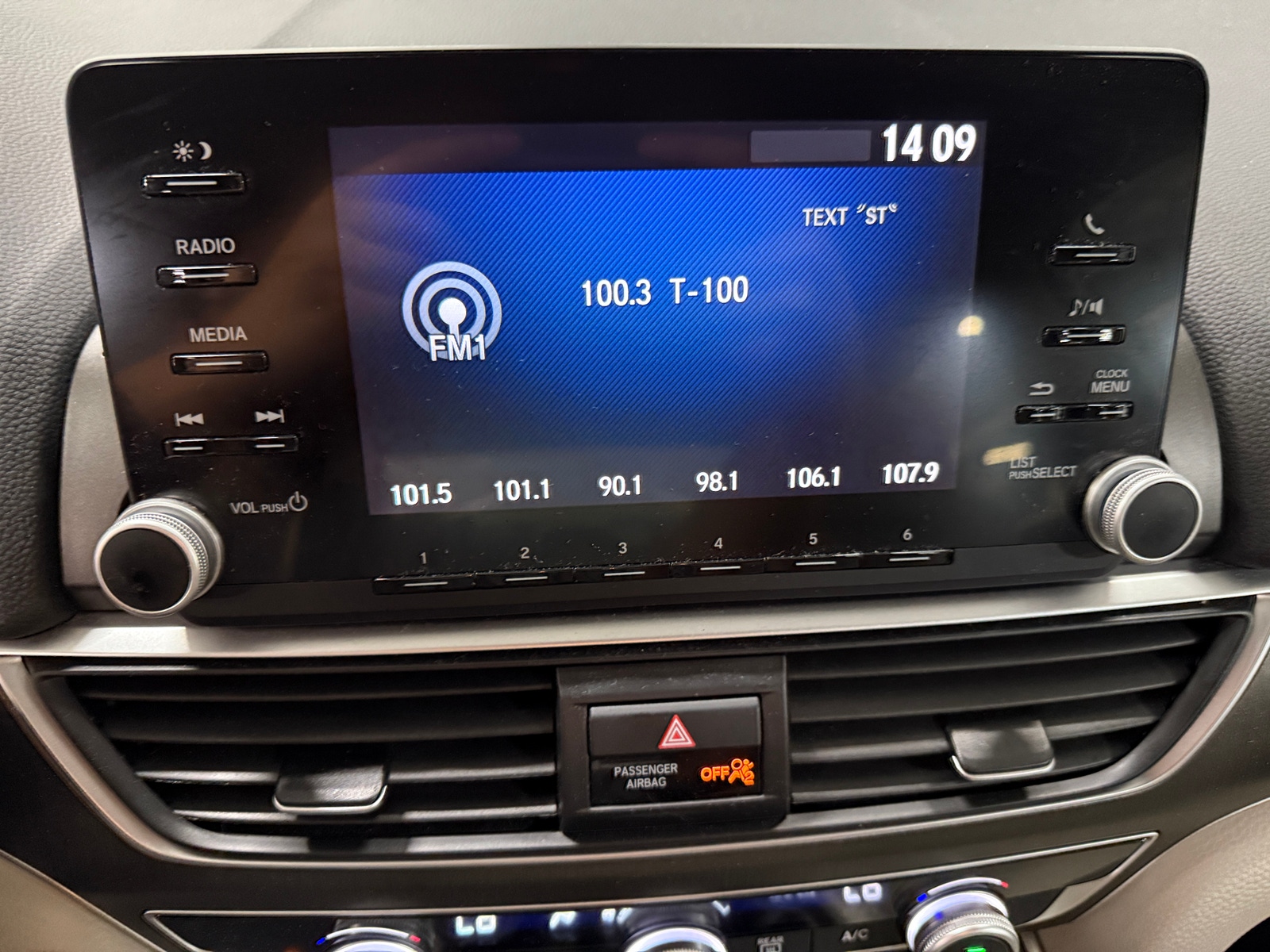 Thumbnail: 2019 Honda Accord - 4