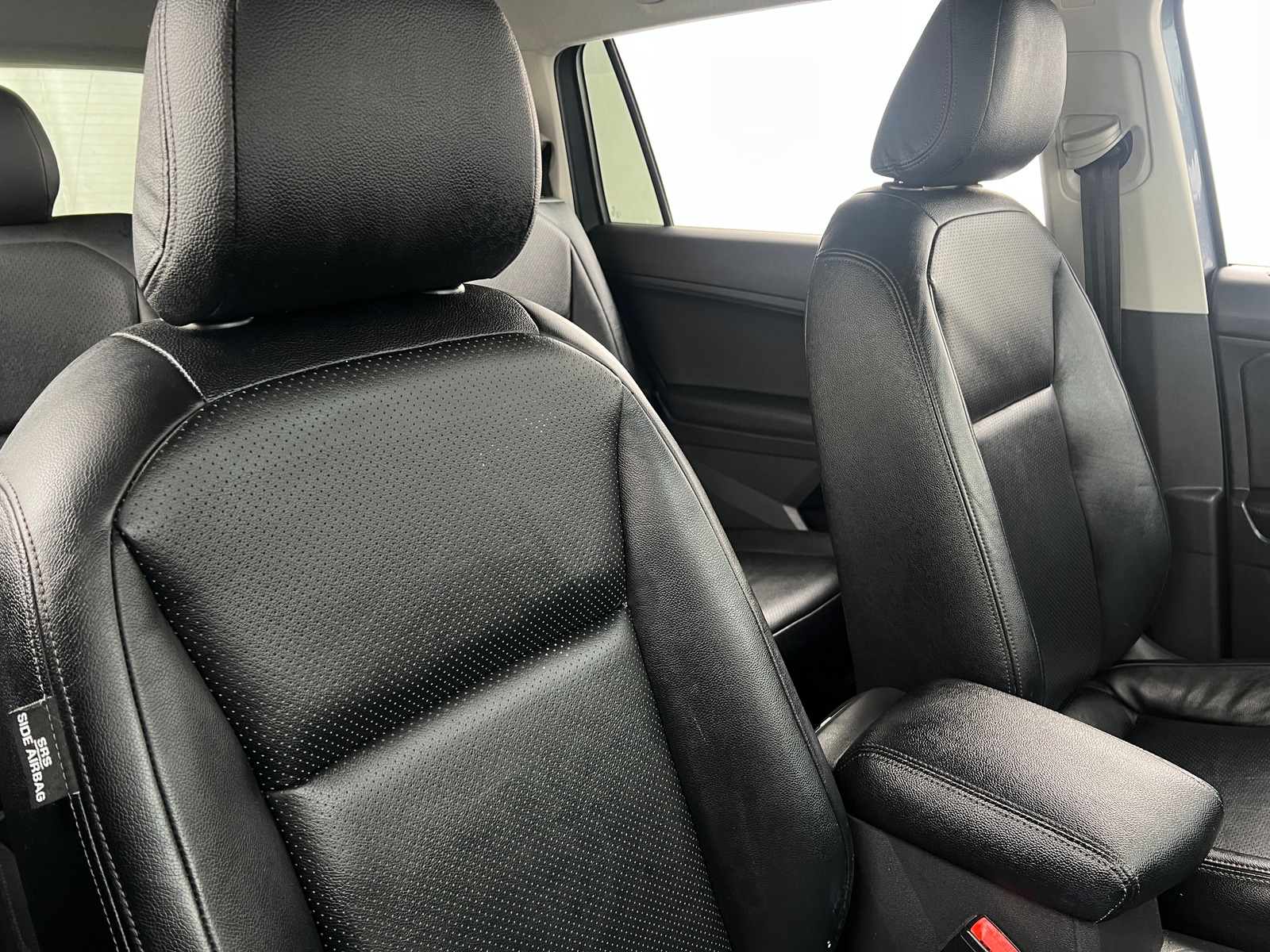 Thumbnail: 2019 Volkswagen Tiguan - 2