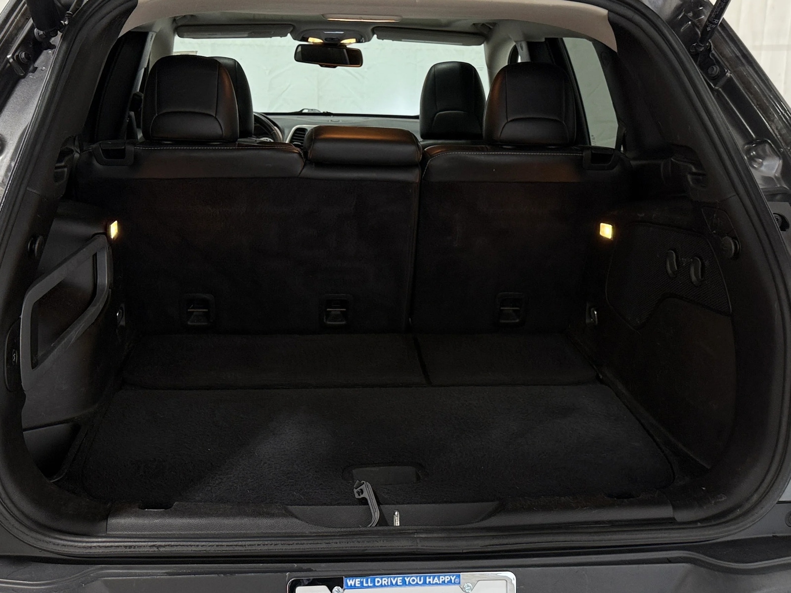 Thumbnail: 2015 Jeep Cherokee - 6