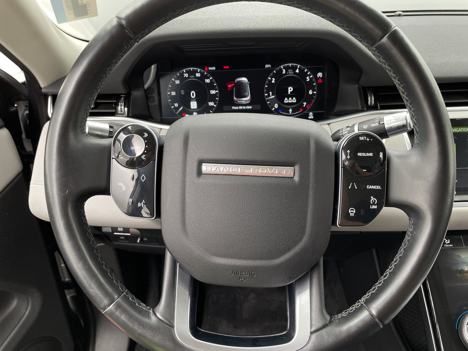 Thumbnail: 2020 Land Rover Range Rover Evoque - 4