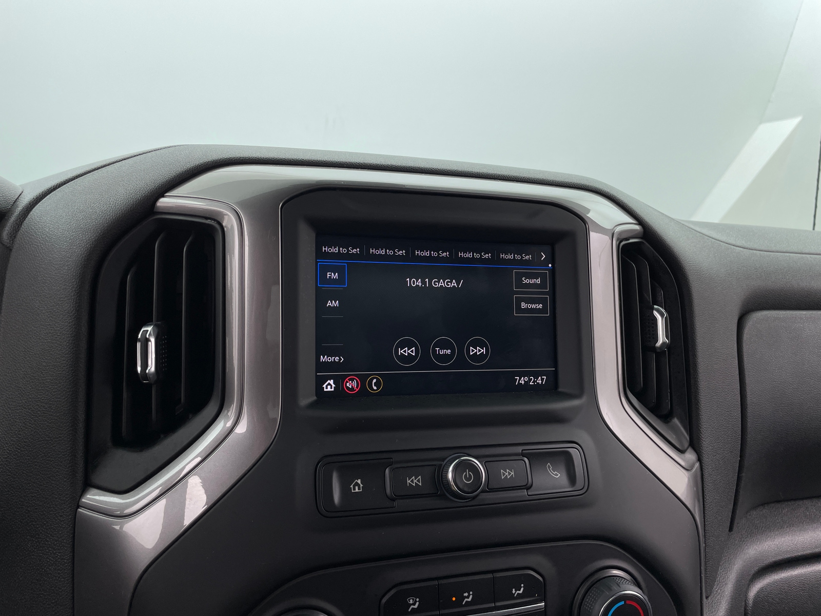 Thumbnail: 2022 Chevrolet Silverado 1500 - 3
