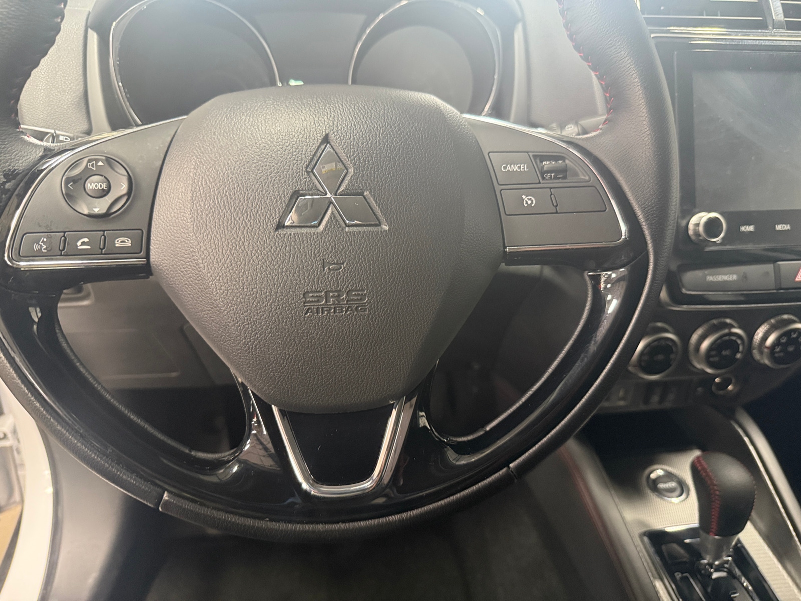Thumbnail: 2024 Mitsubishi Outlander Sport - 5