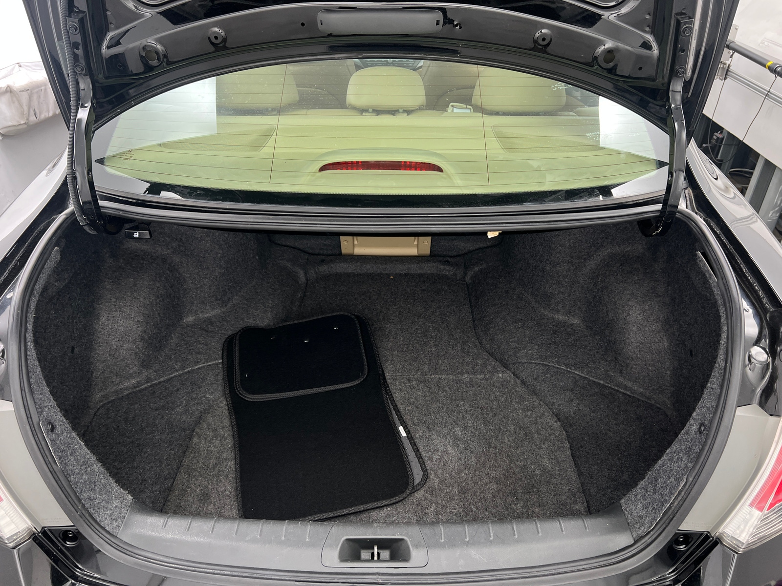 Thumbnail: 2011 Honda Accord - 6