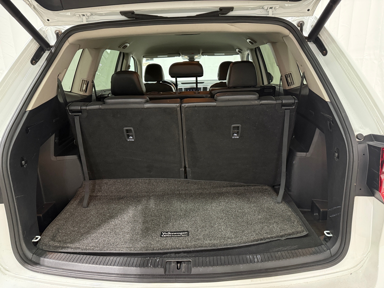 Thumbnail: 2018 Volkswagen Atlas - 6