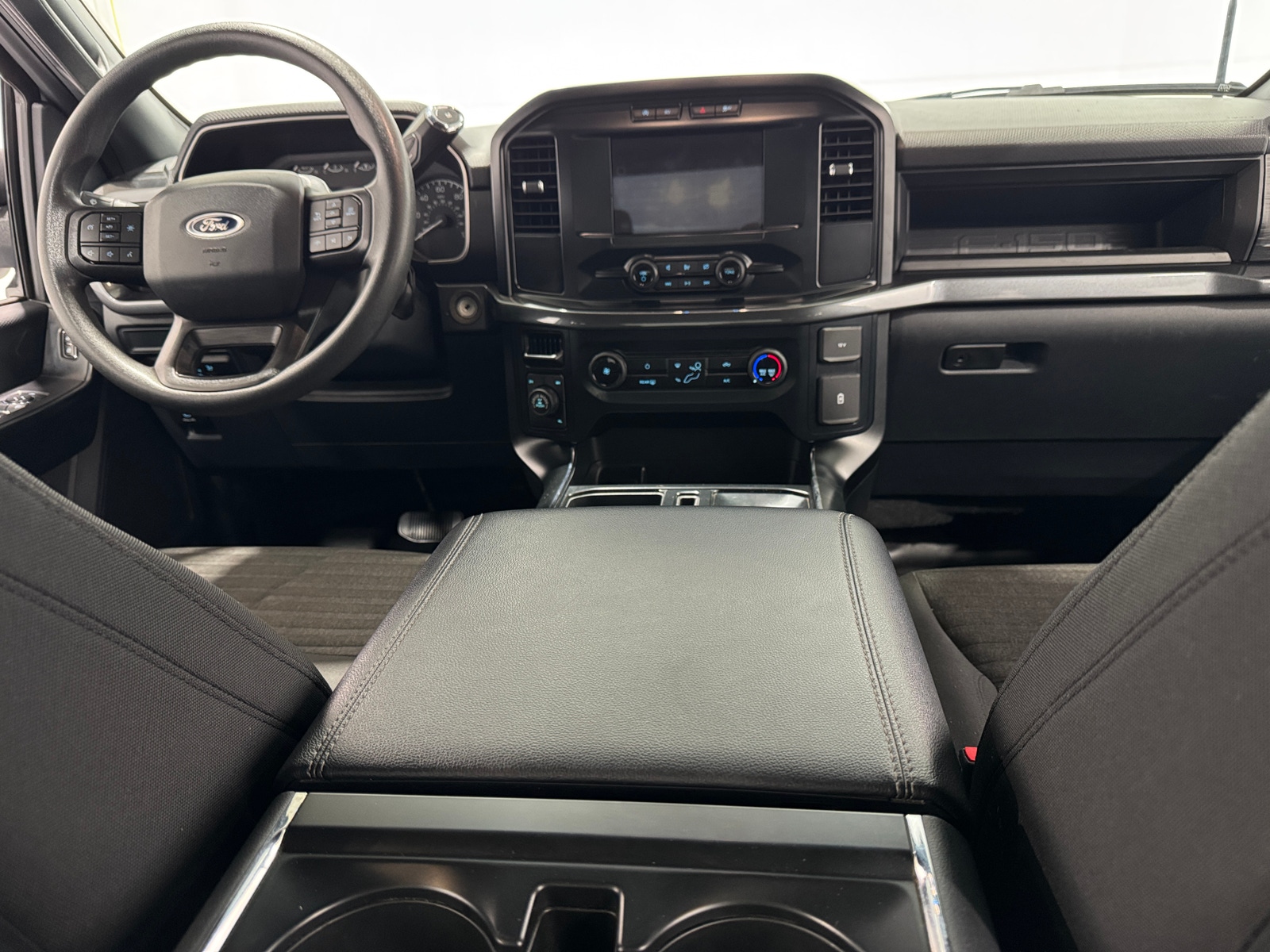 Thumbnail: 2023 Ford Econoline - 3