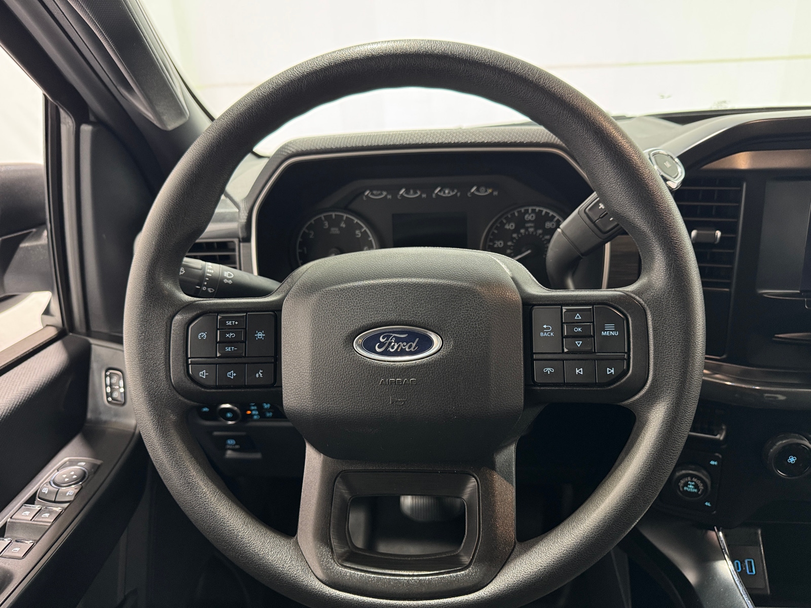 Thumbnail: 2023 Ford Econoline - 5