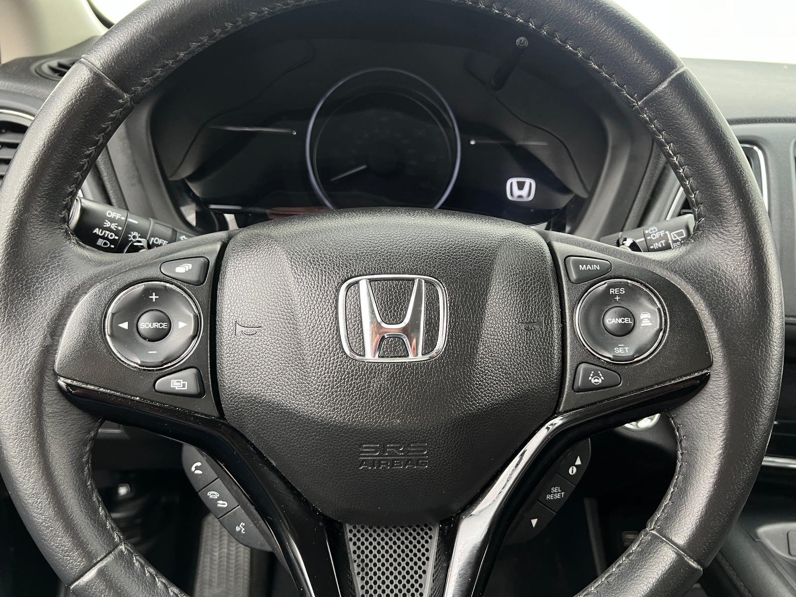 Thumbnail: 2019 Honda HR-V - 4