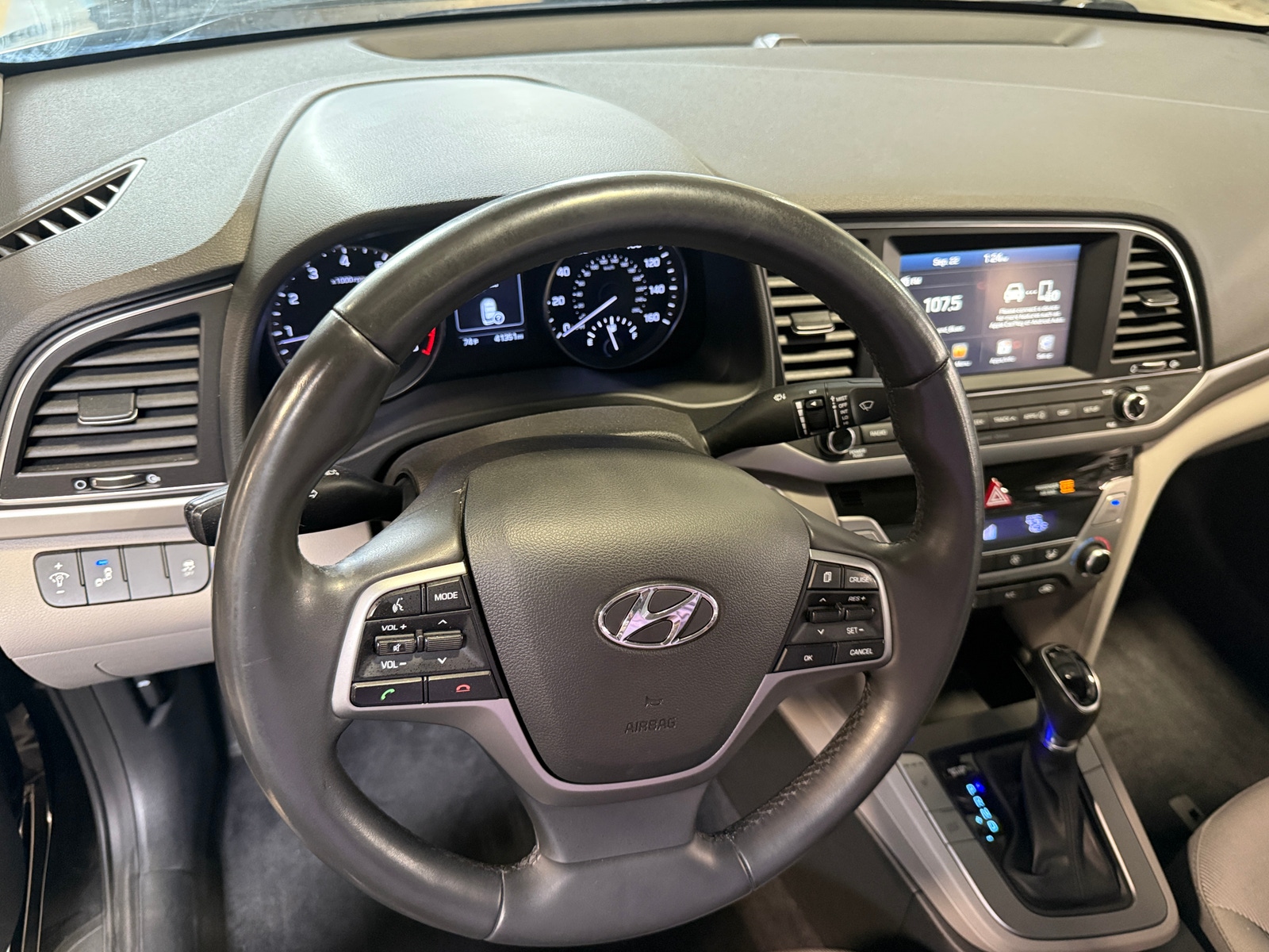 Thumbnail: 2017 Hyundai Elantra - 3