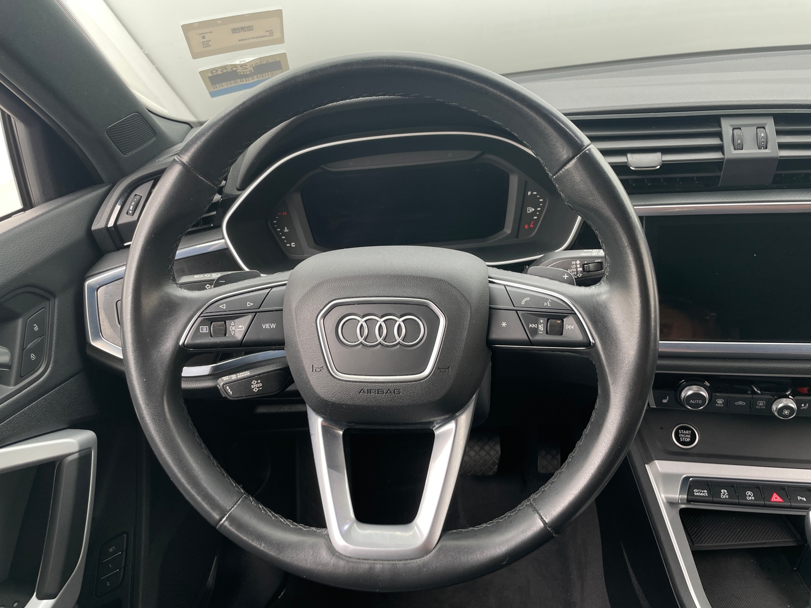 Thumbnail: 2023 Audi Q3 - 4