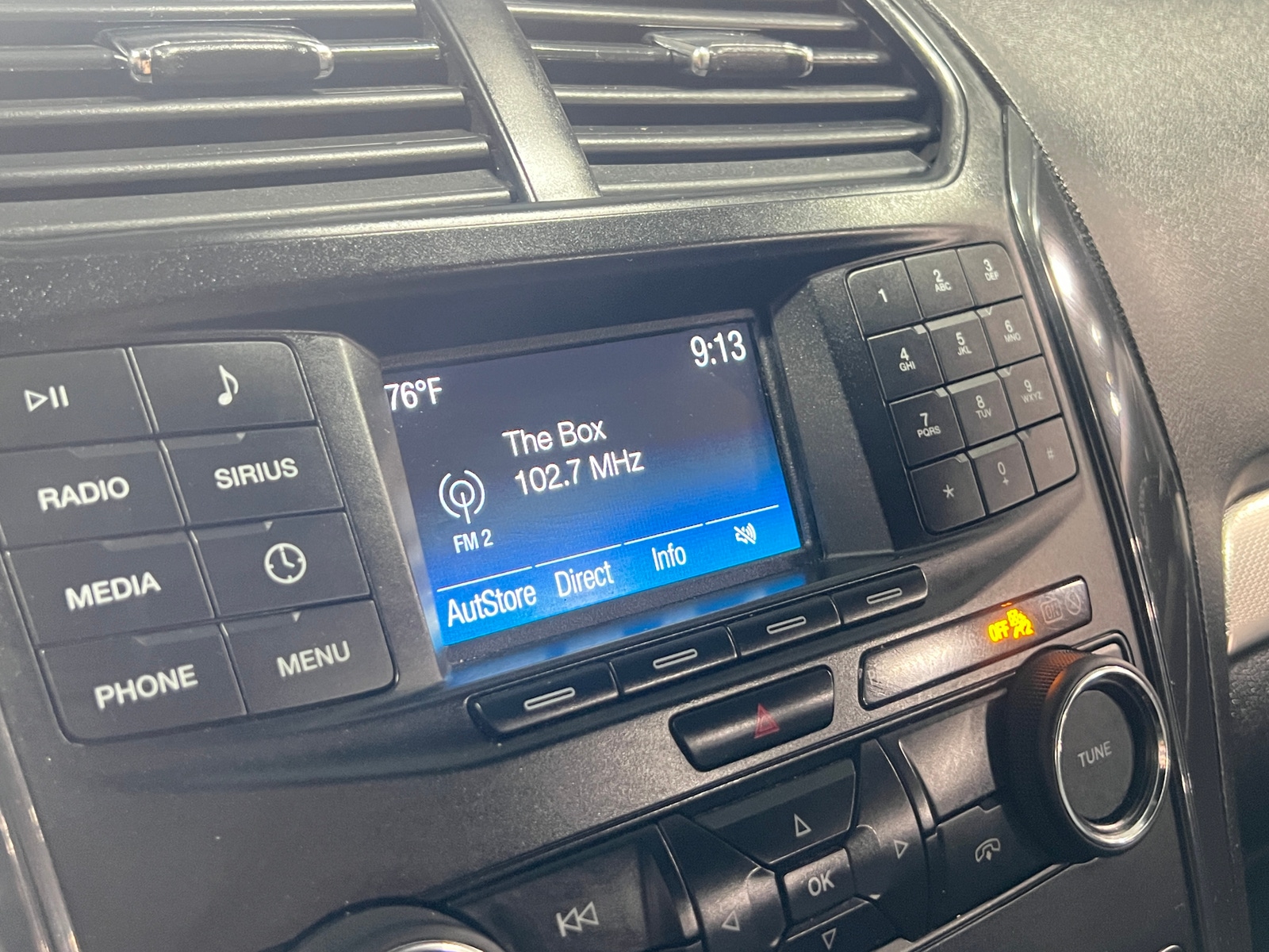 Thumbnail: 2019 Ford Explorer - 4