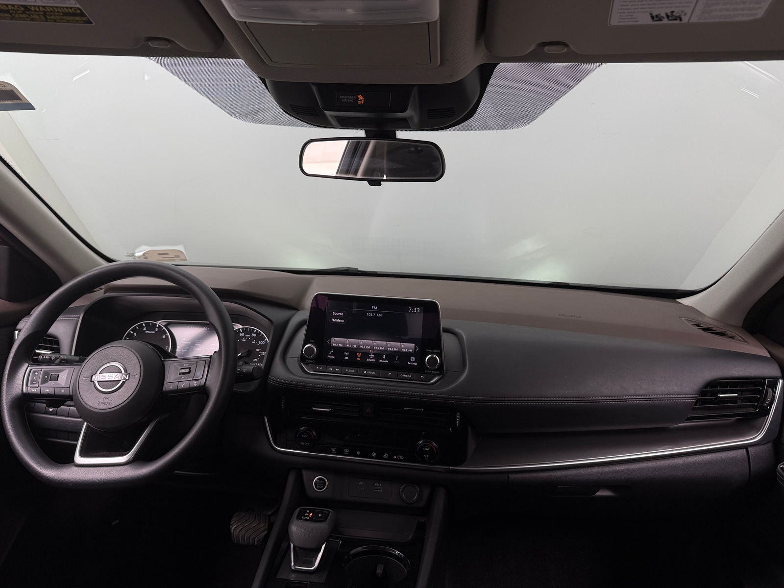 Thumbnail: 2022 Nissan Rogue - 3