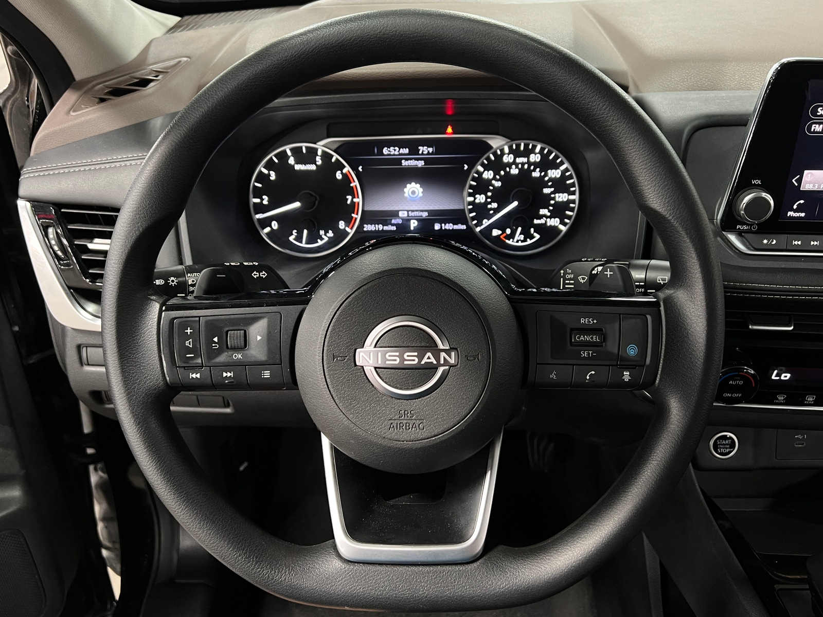 Thumbnail: 2022 Nissan Rogue - 5