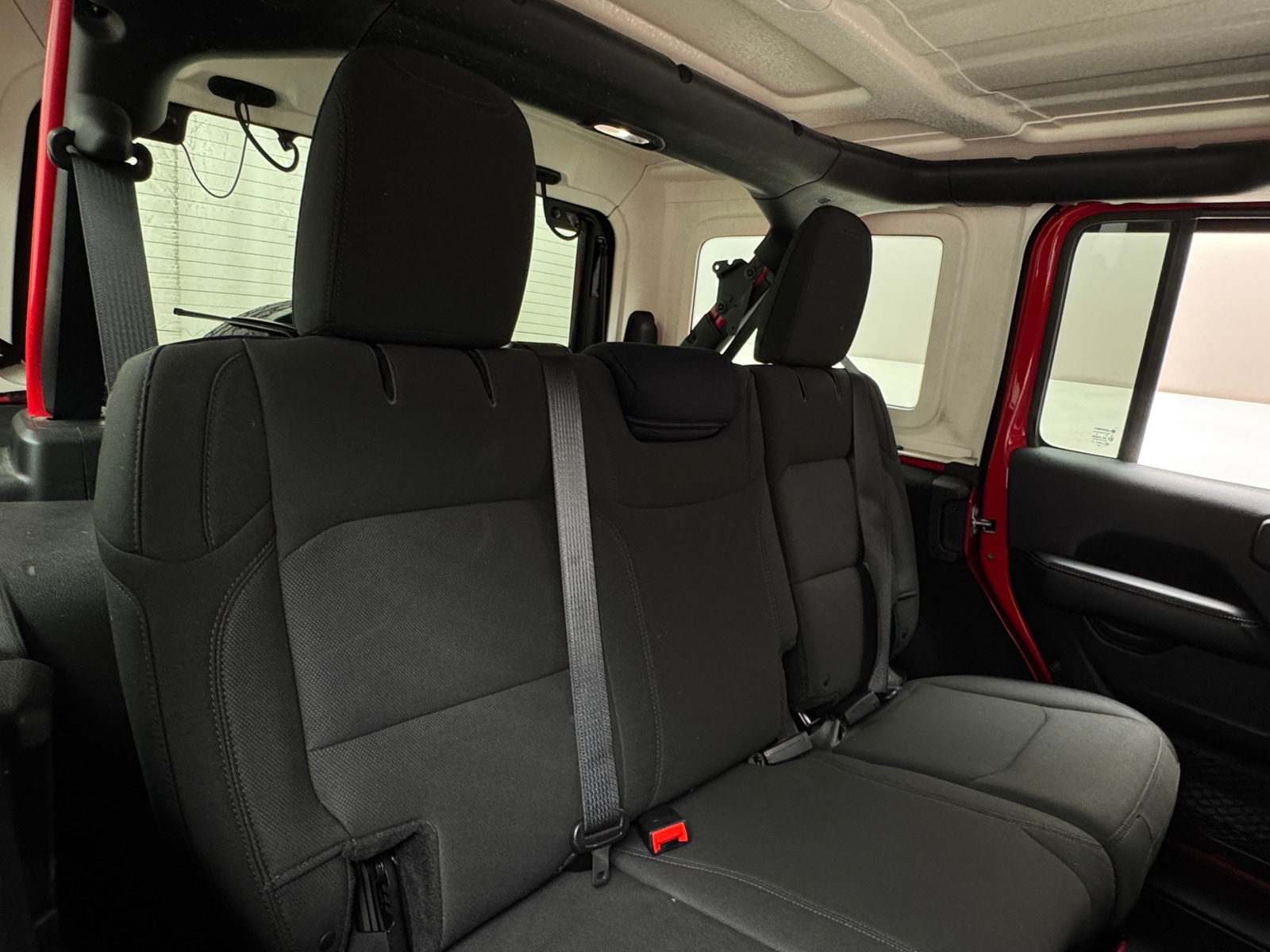 Thumbnail: 2018 Jeep Wrangler - 6