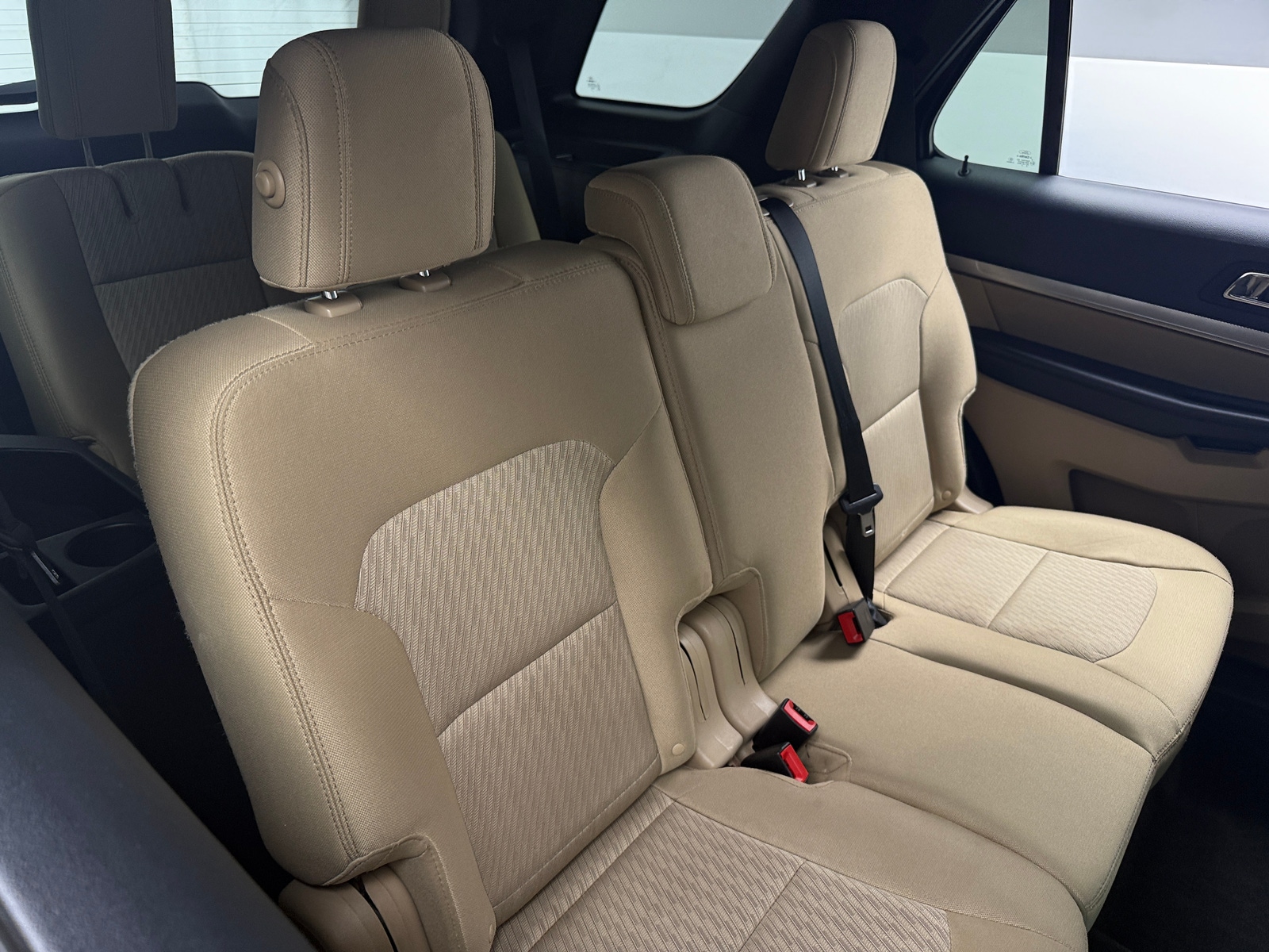 Thumbnail: 2016 Ford Explorer - 6