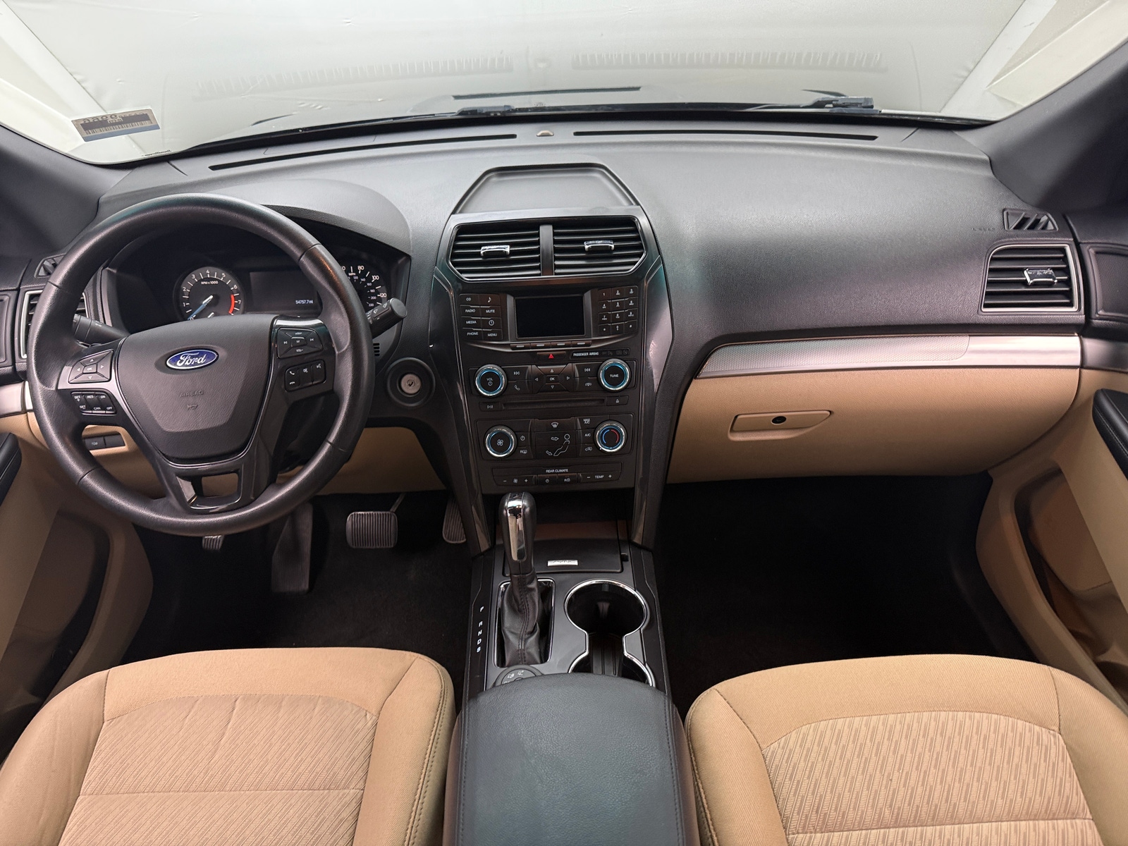 Thumbnail: 2016 Ford Explorer - 3