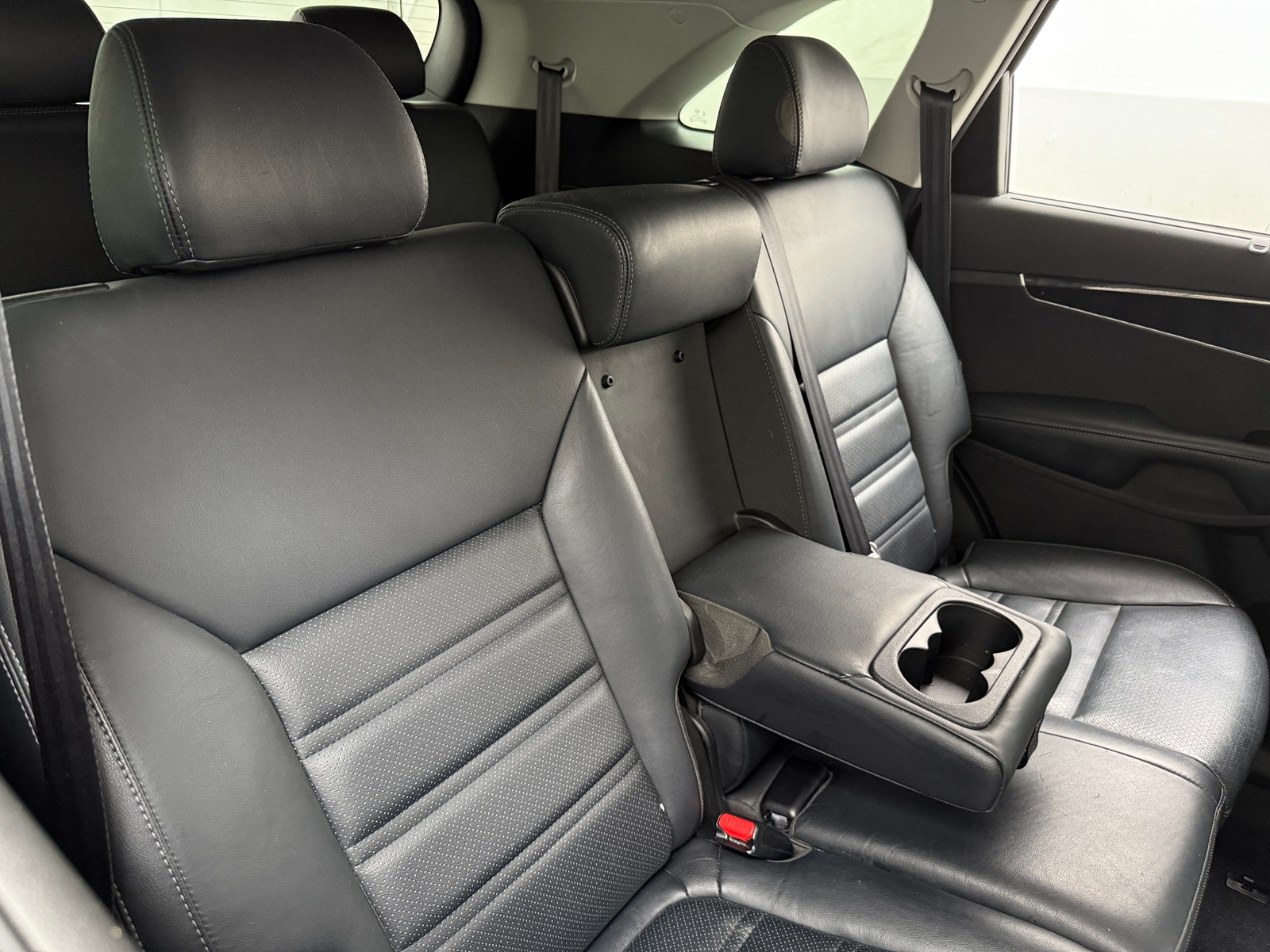 Thumbnail: 2017 Kia Sorento - 5
