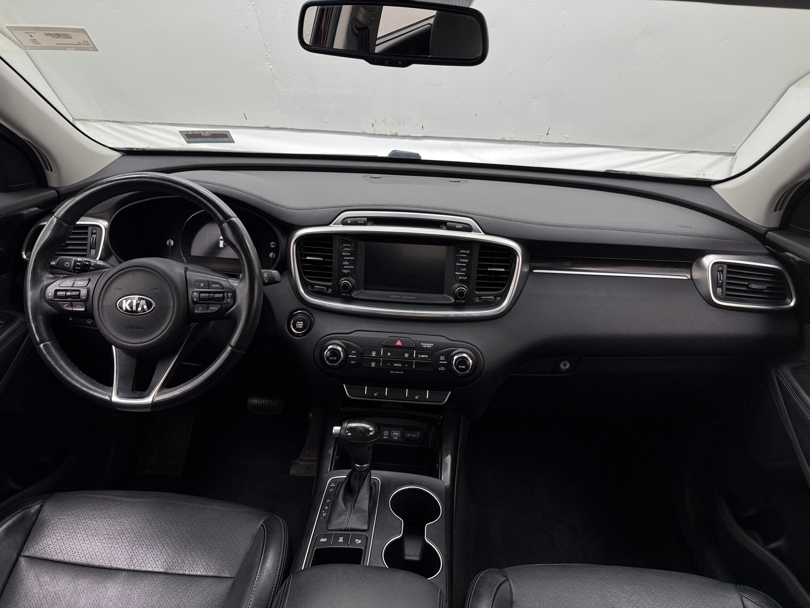 Thumbnail: 2017 Kia Sorento - 2