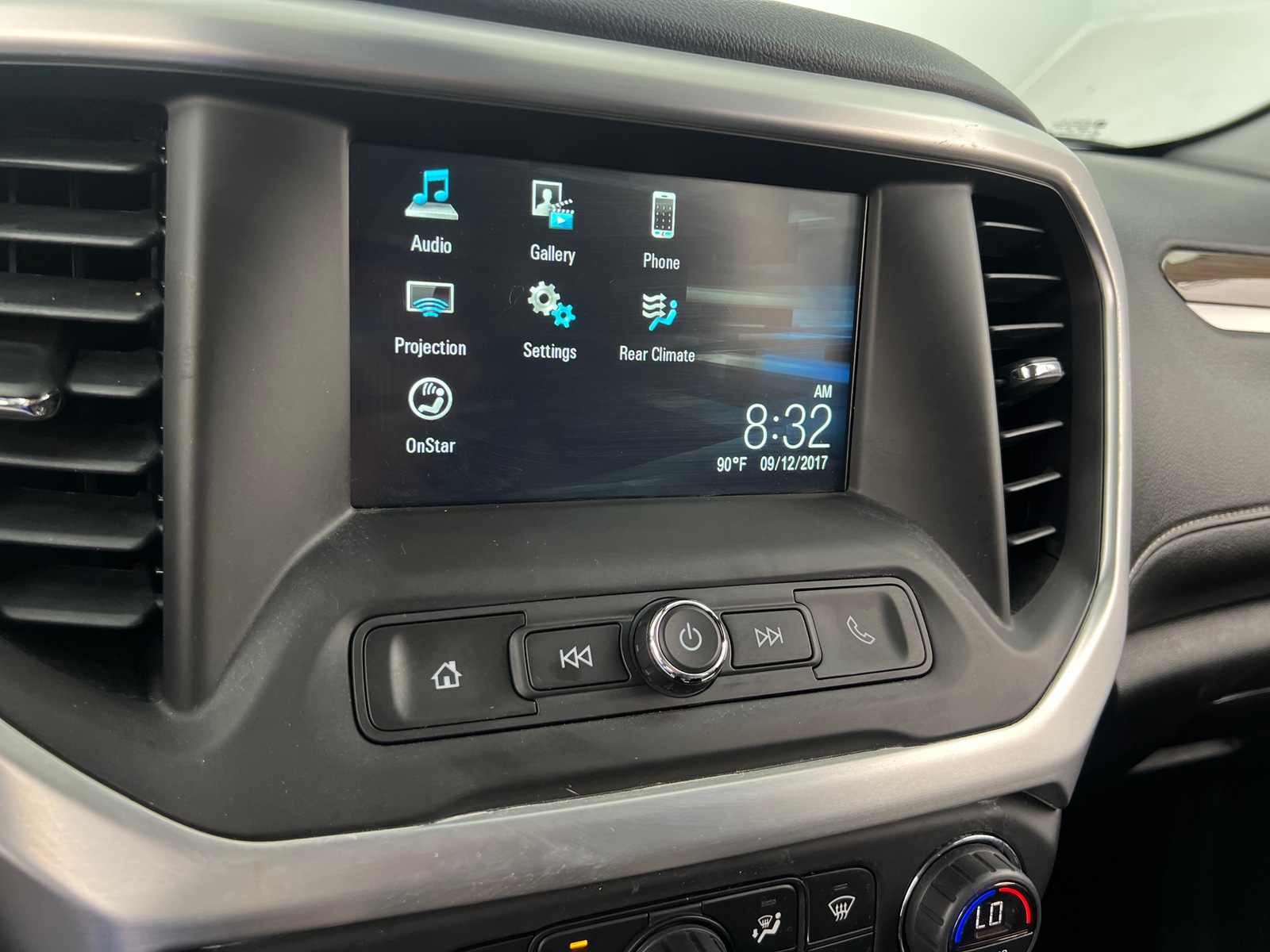 Thumbnail: 2018 GMC Acadia - 4