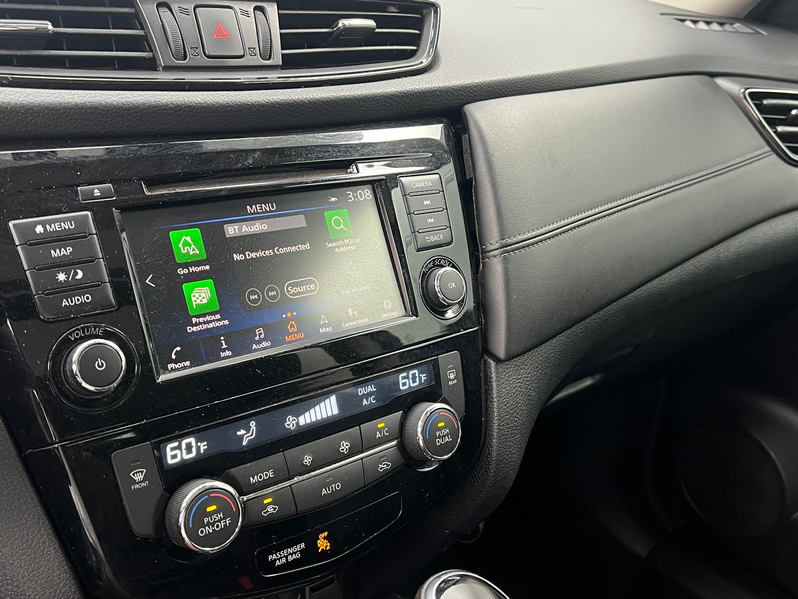 Thumbnail: 2019 Nissan Rogue - 3