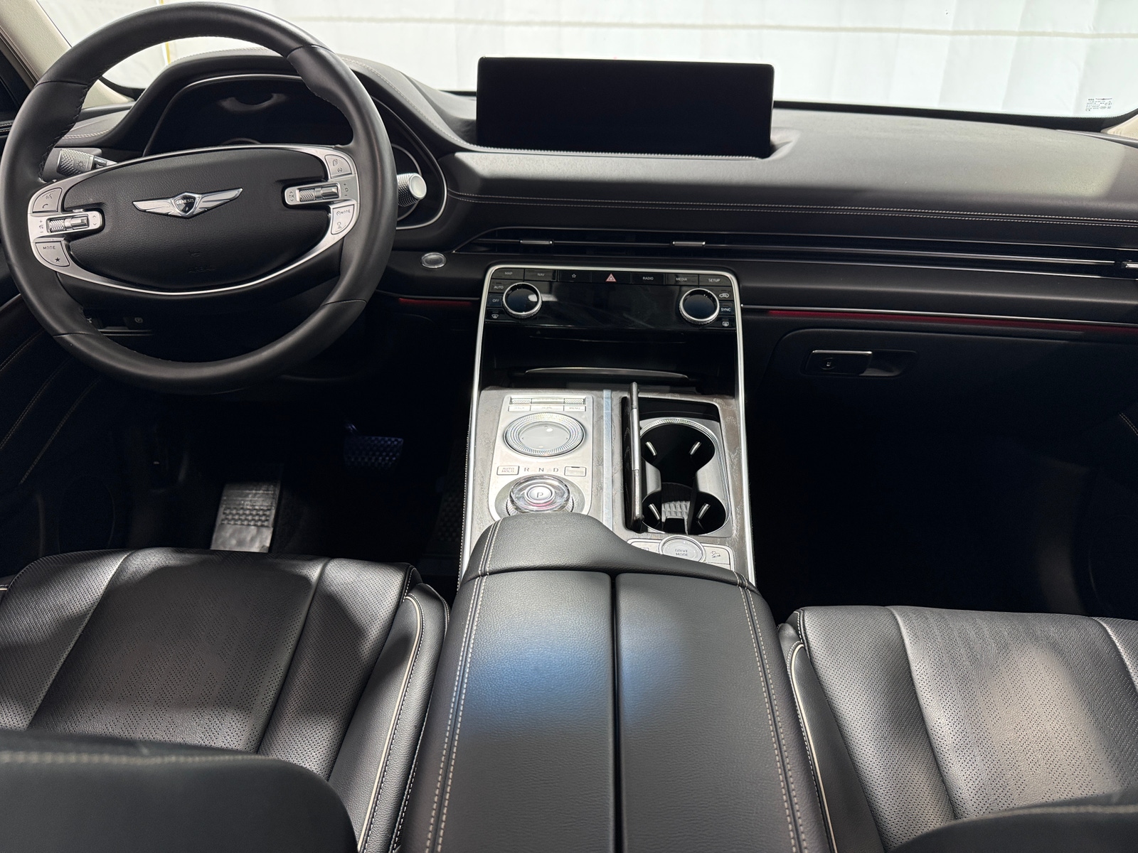 Thumbnail: 2021 Genesis GV80 - 2