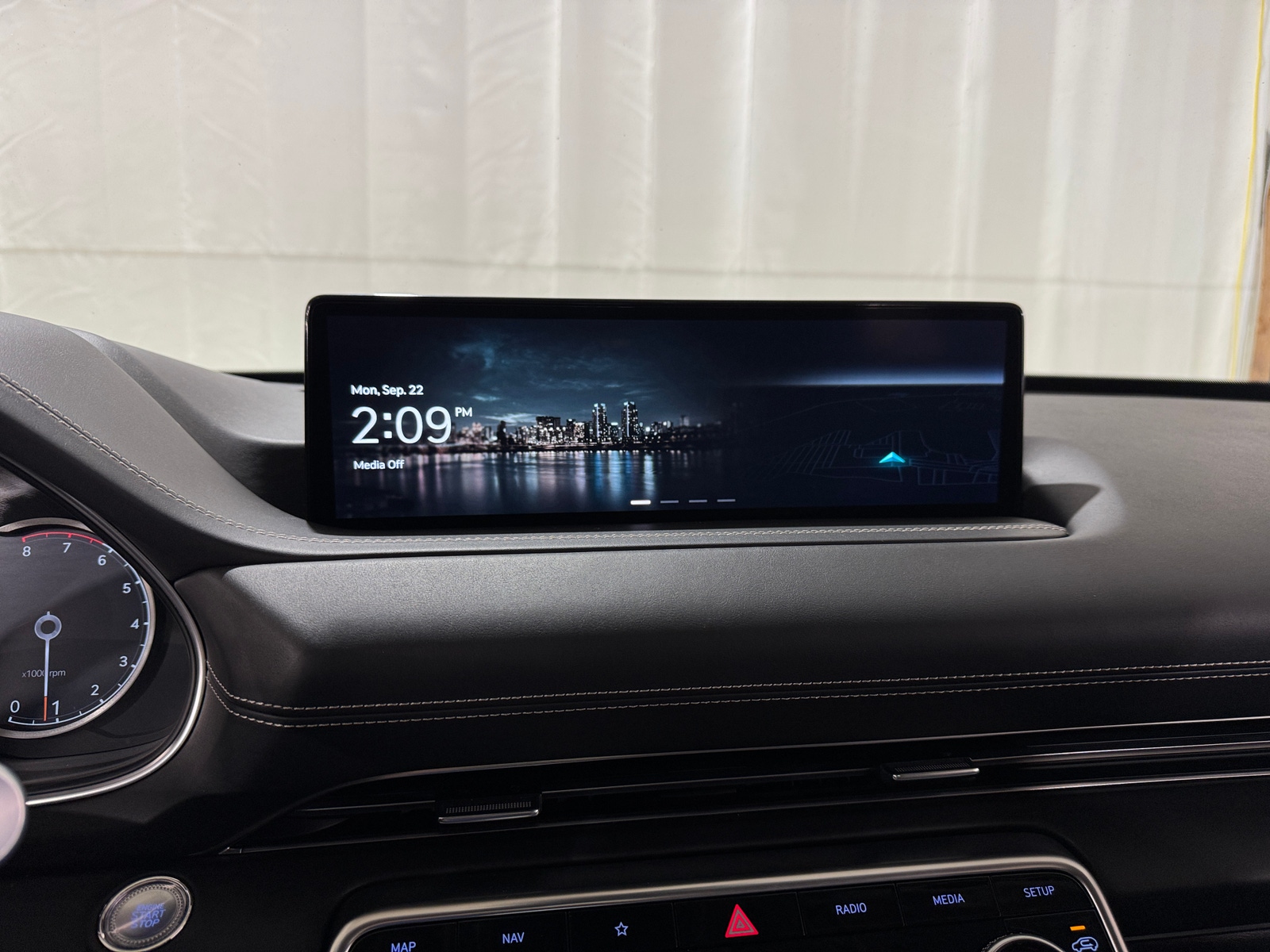 Thumbnail: 2021 Genesis GV80 - 3