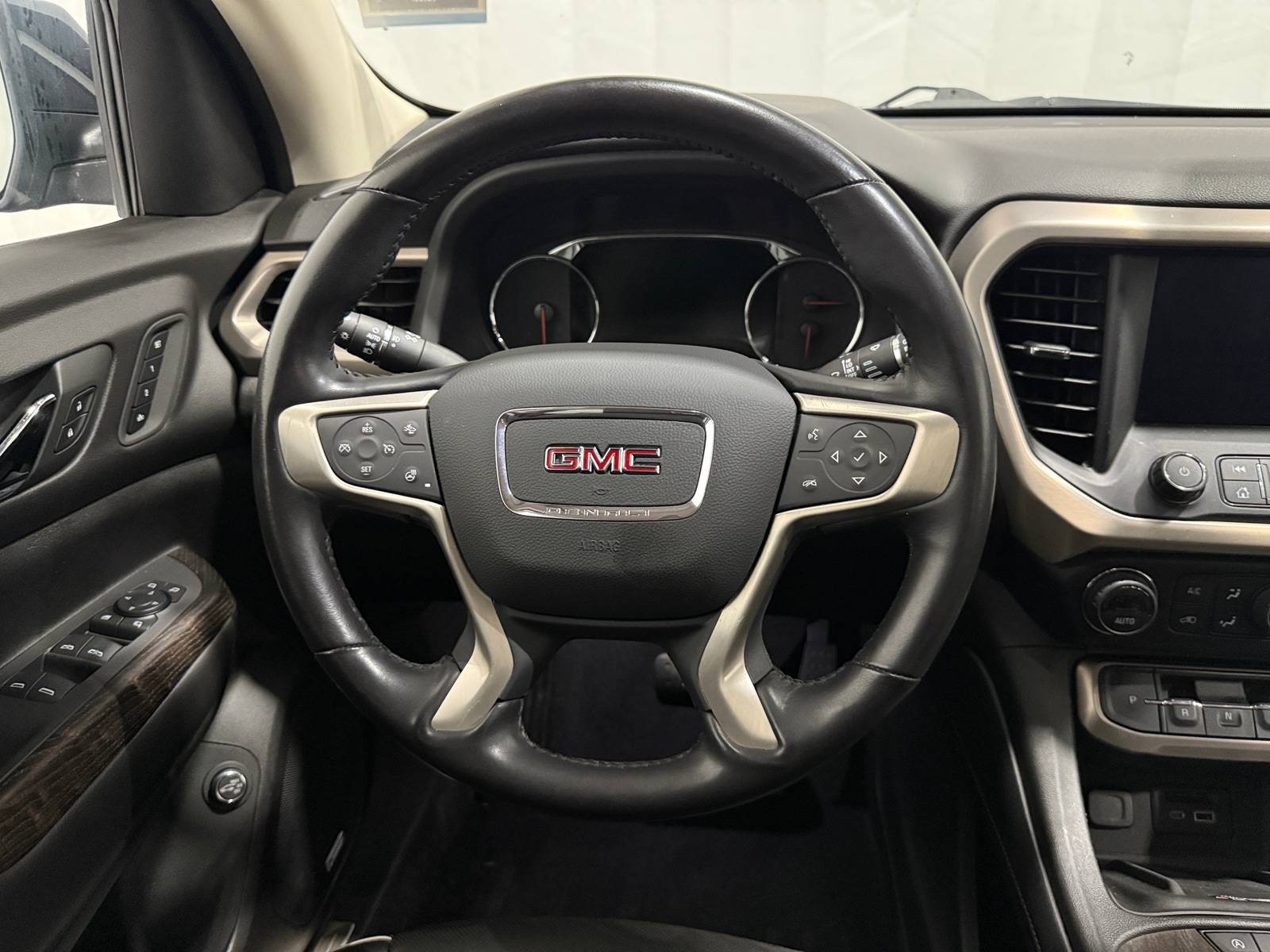 Thumbnail: 2022 GMC Acadia - 4