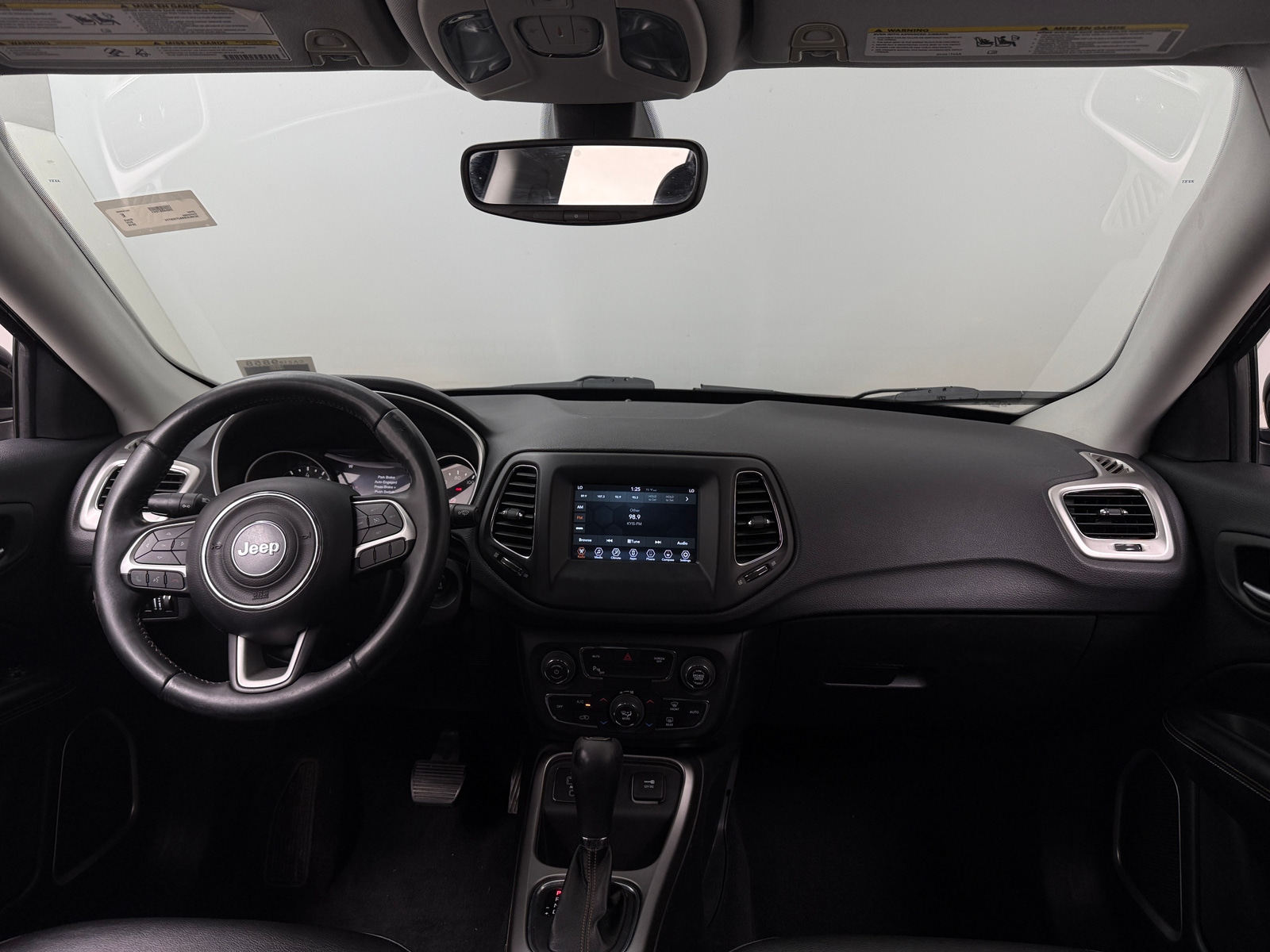 Thumbnail: 2018 Jeep Compass - 3