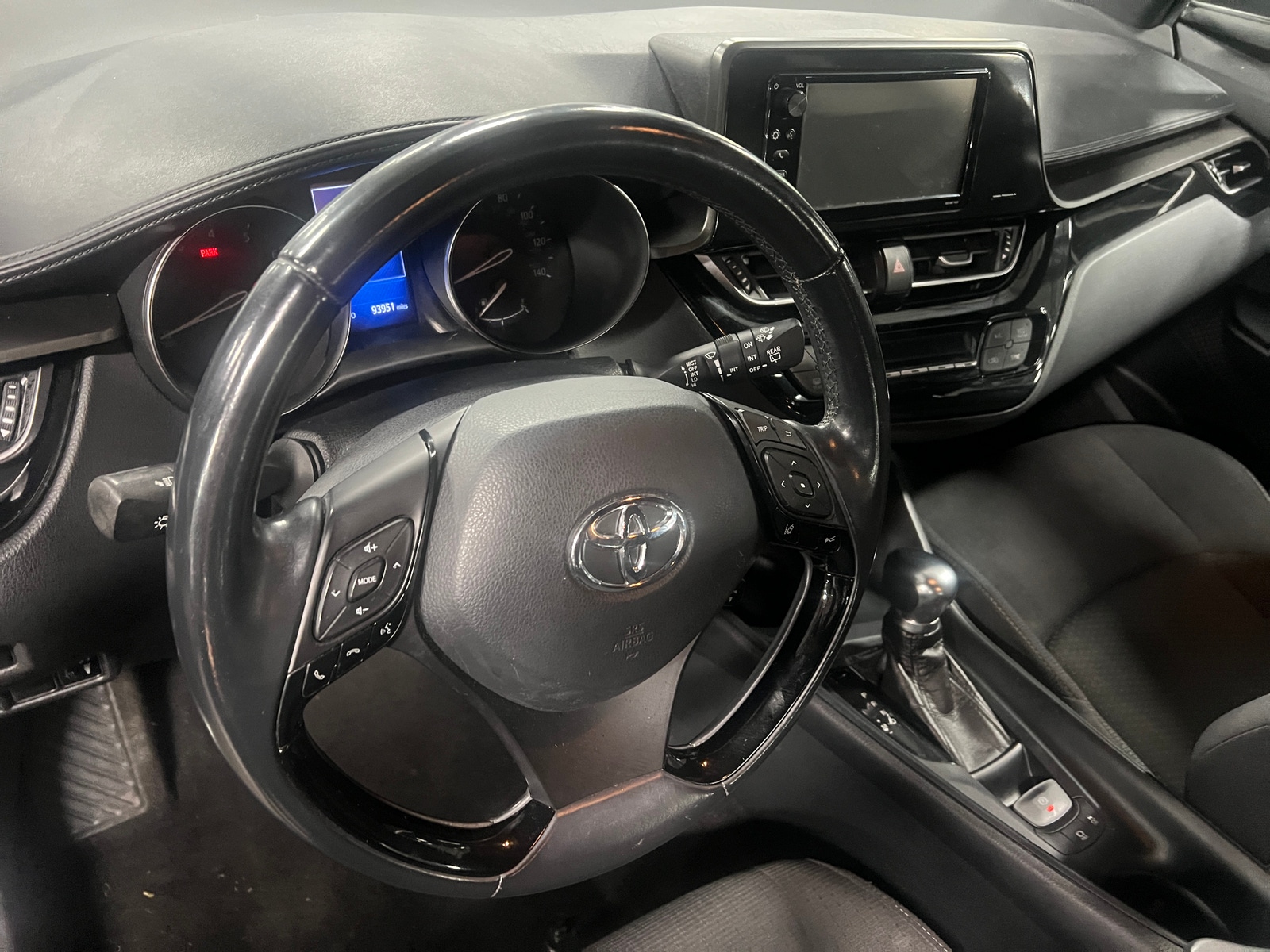 Thumbnail: 2018 Toyota C-HR - 5