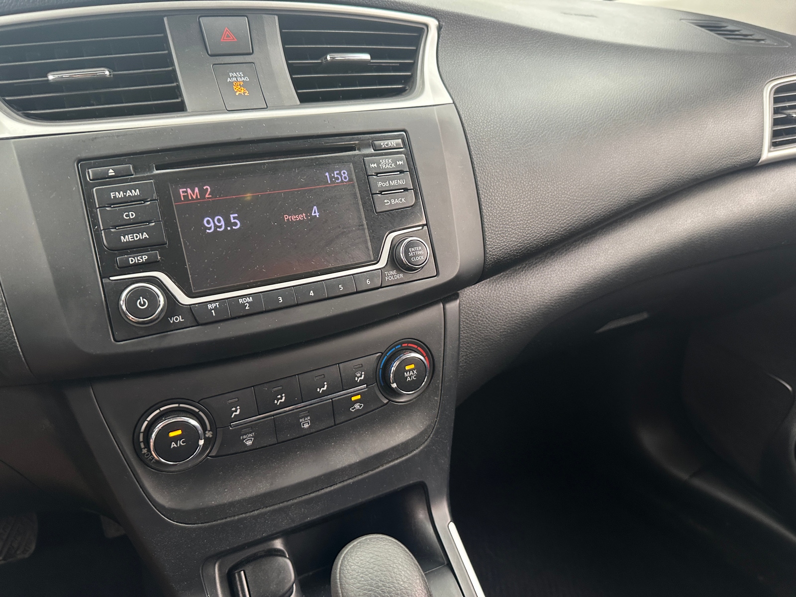 Thumbnail: 2018 Nissan Sentra - 4