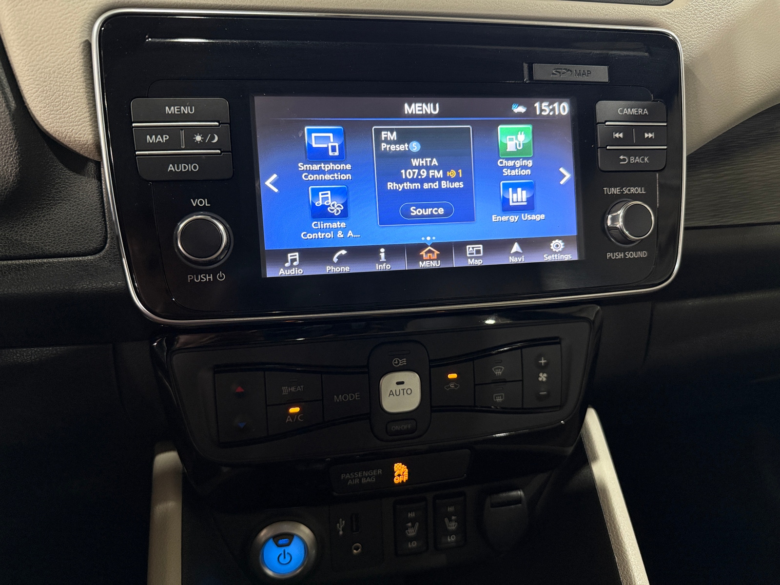 Thumbnail: 2018 Nissan Leaf - 3