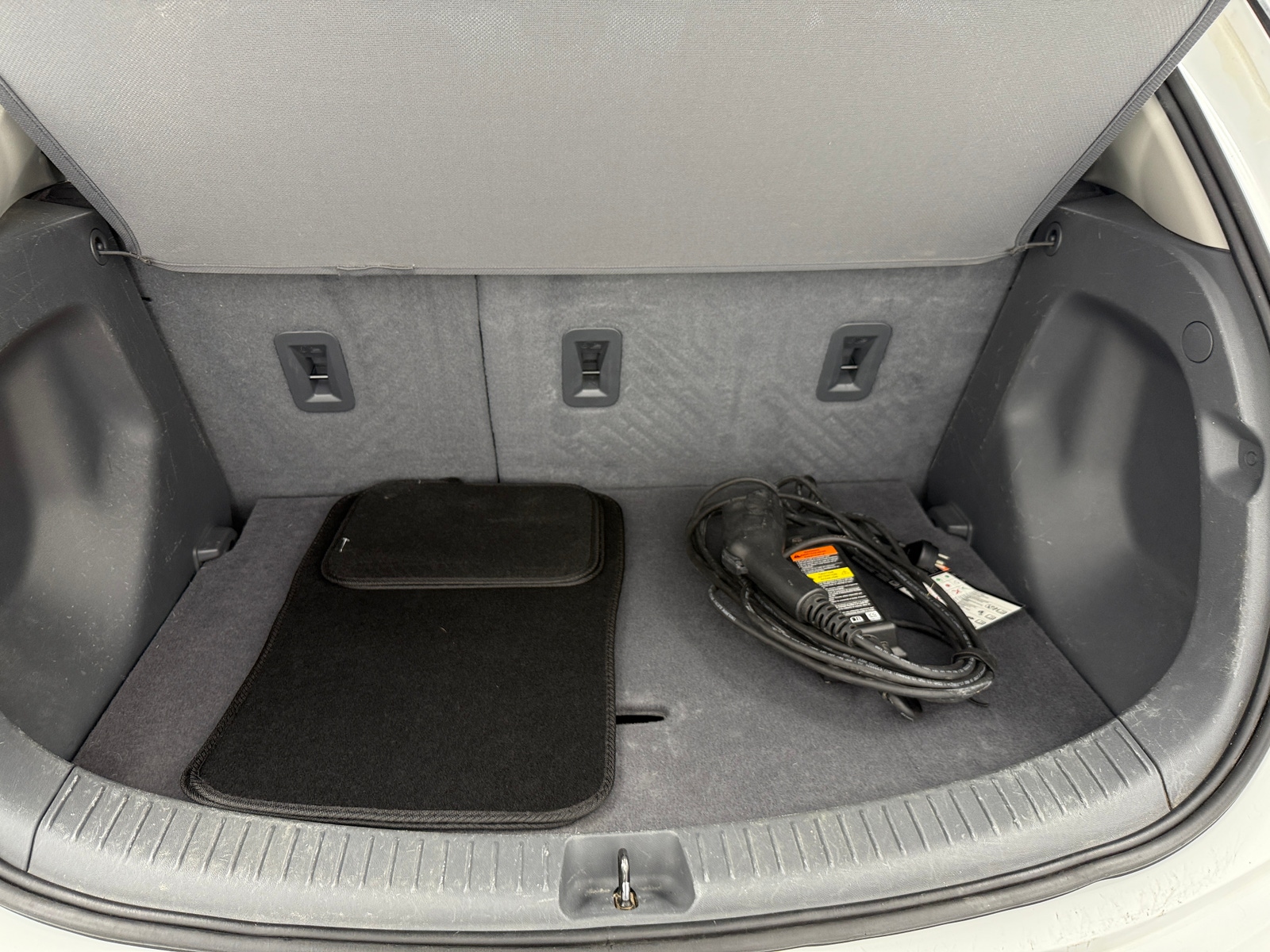 Thumbnail: 2019 Chevrolet Bolt EV - 6