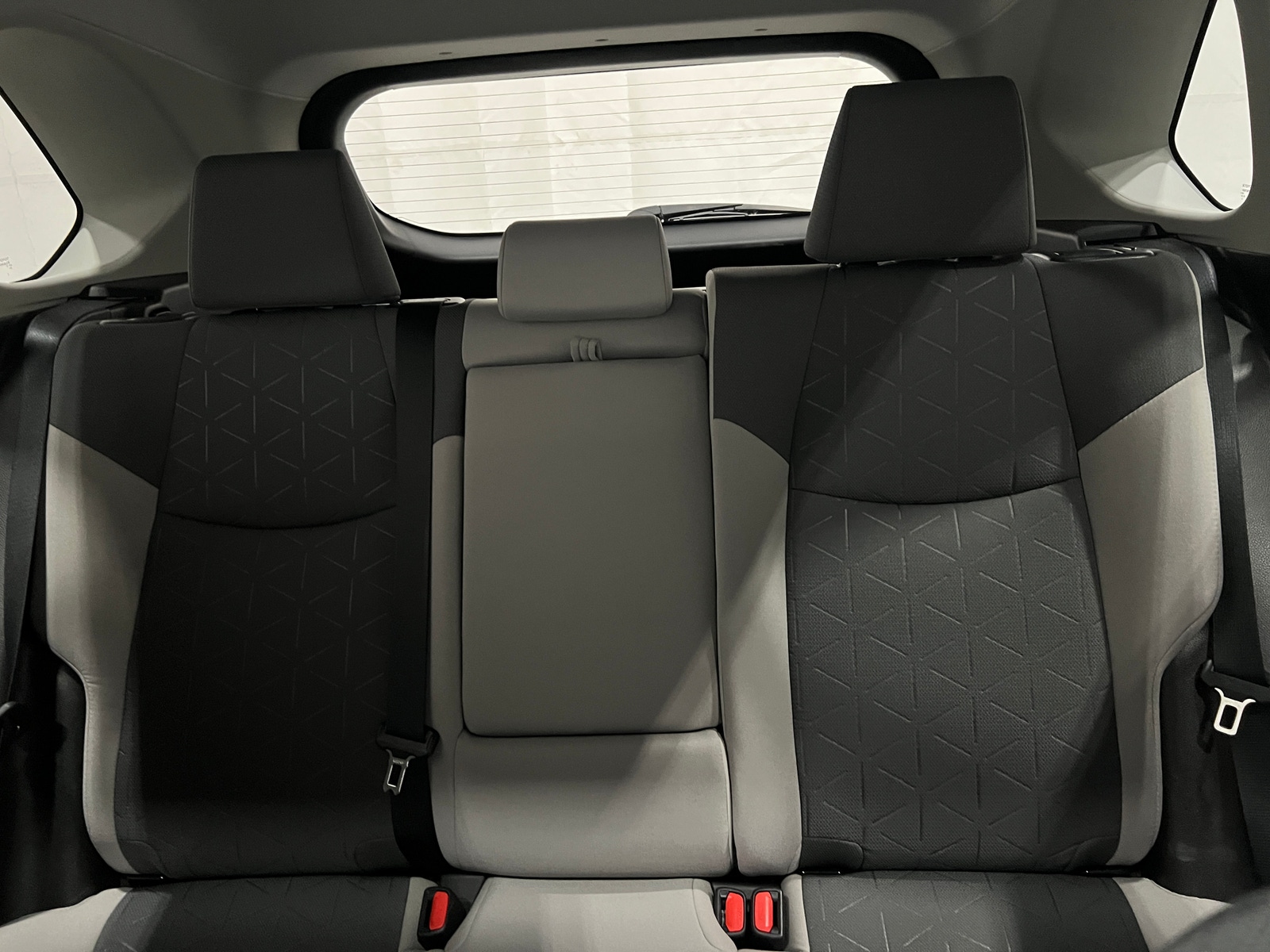 Thumbnail: 2022 Toyota RAV4 - 6