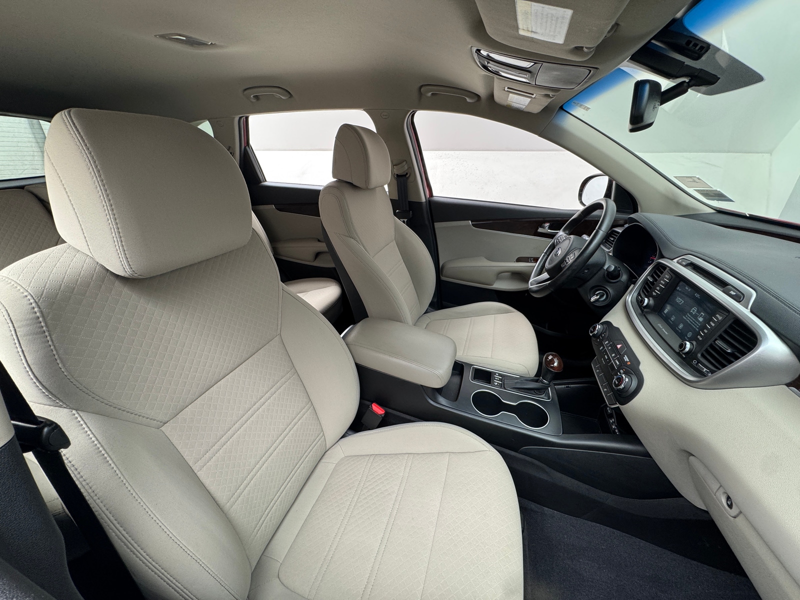 Thumbnail: 2017 Kia Sorento - 2